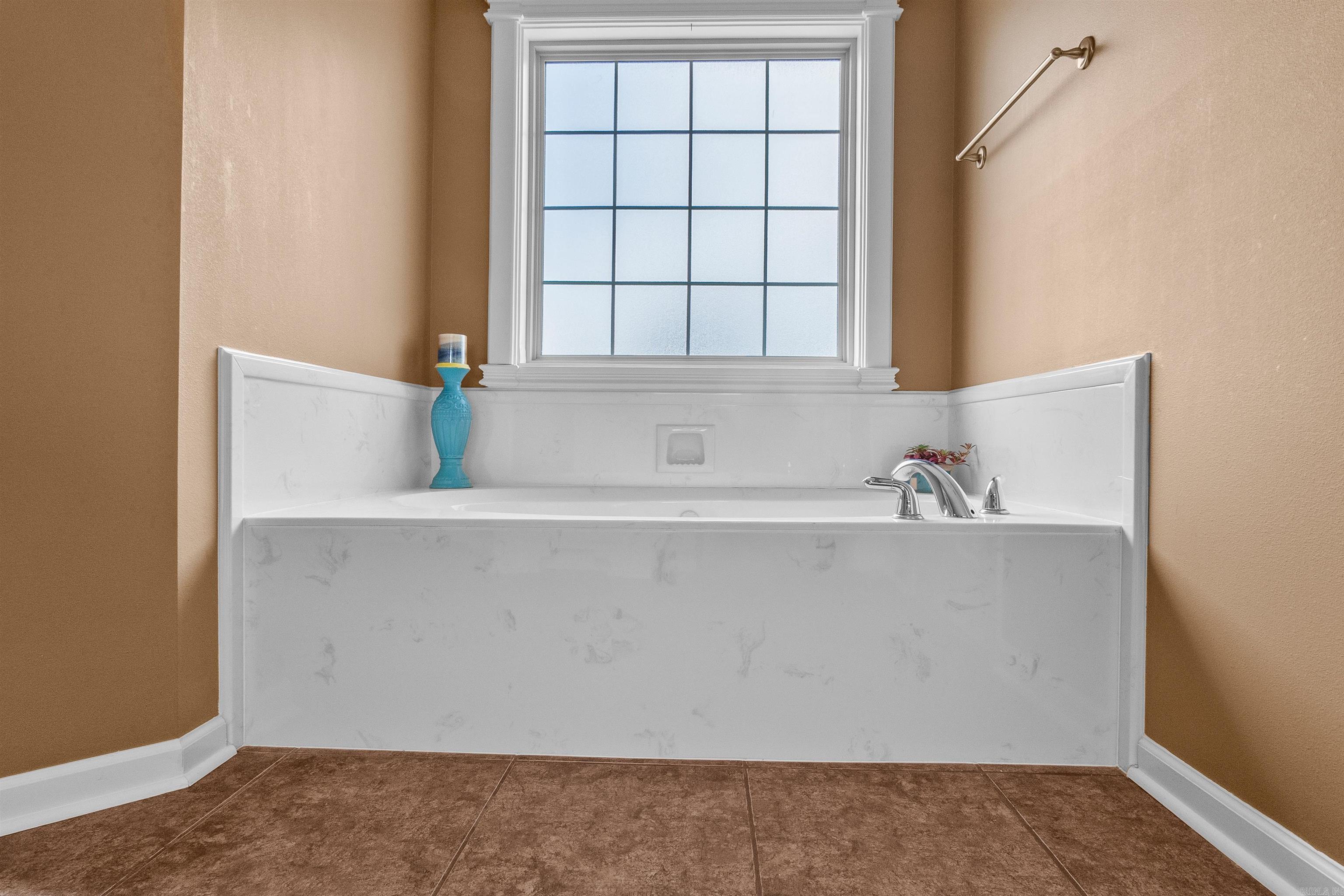 CORNERSTONE EST - Residential