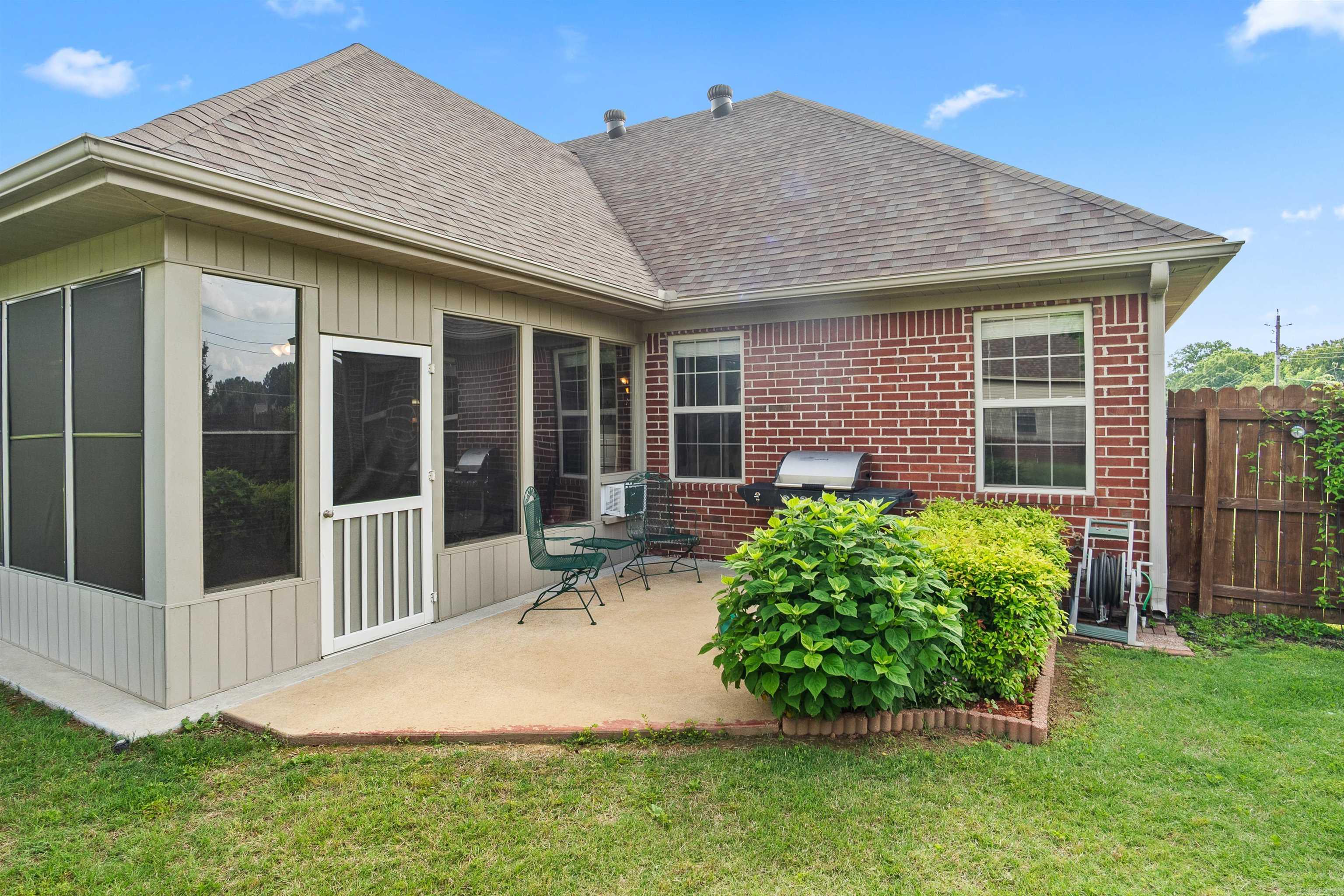 CORNERSTONE EST - Residential