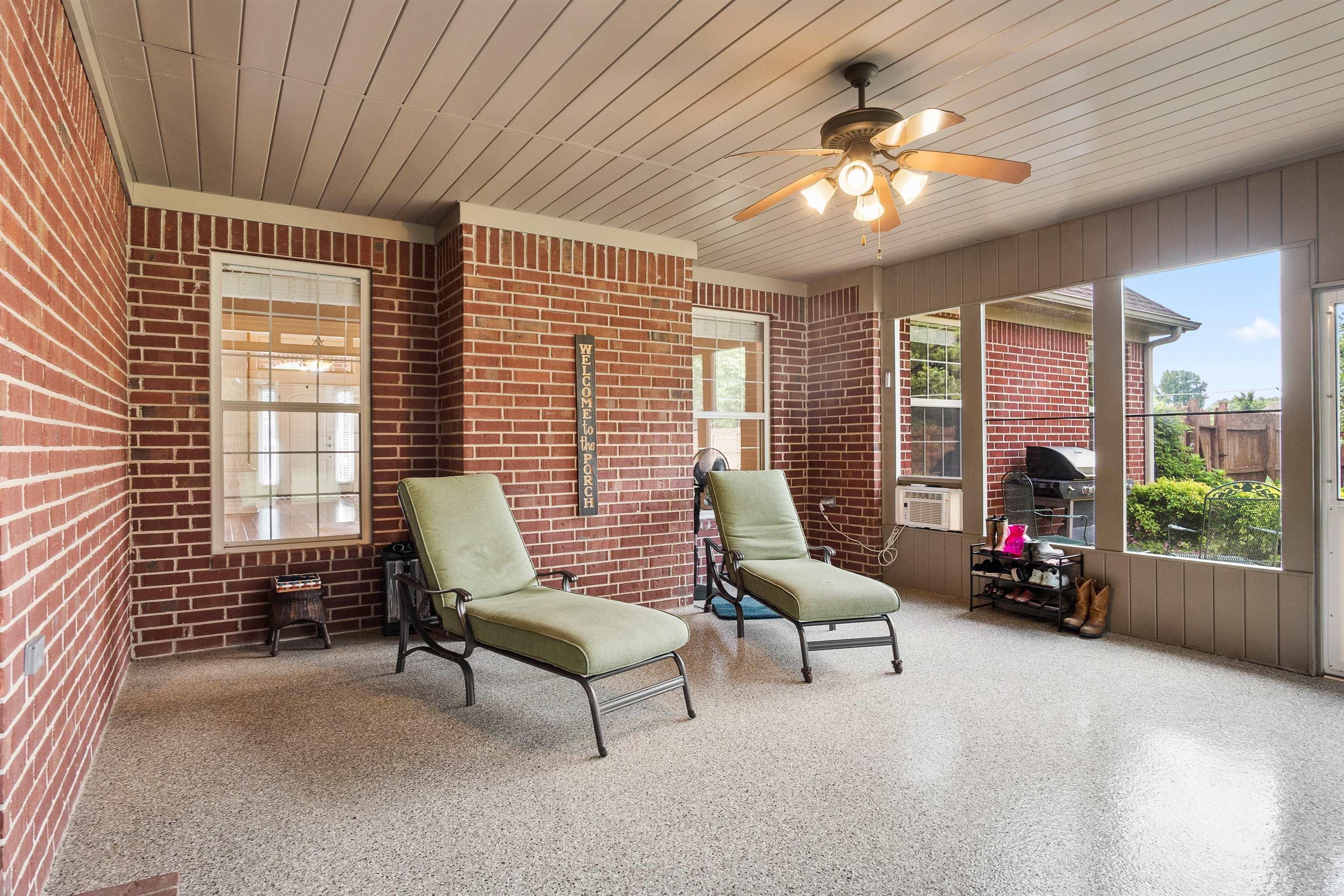 CORNERSTONE EST - Residential