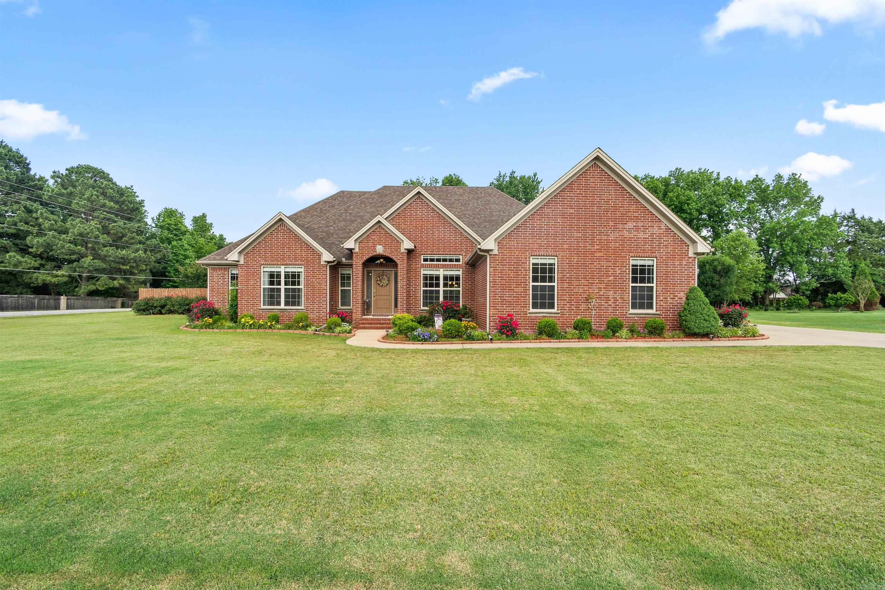 CORNERSTONE EST - Residential