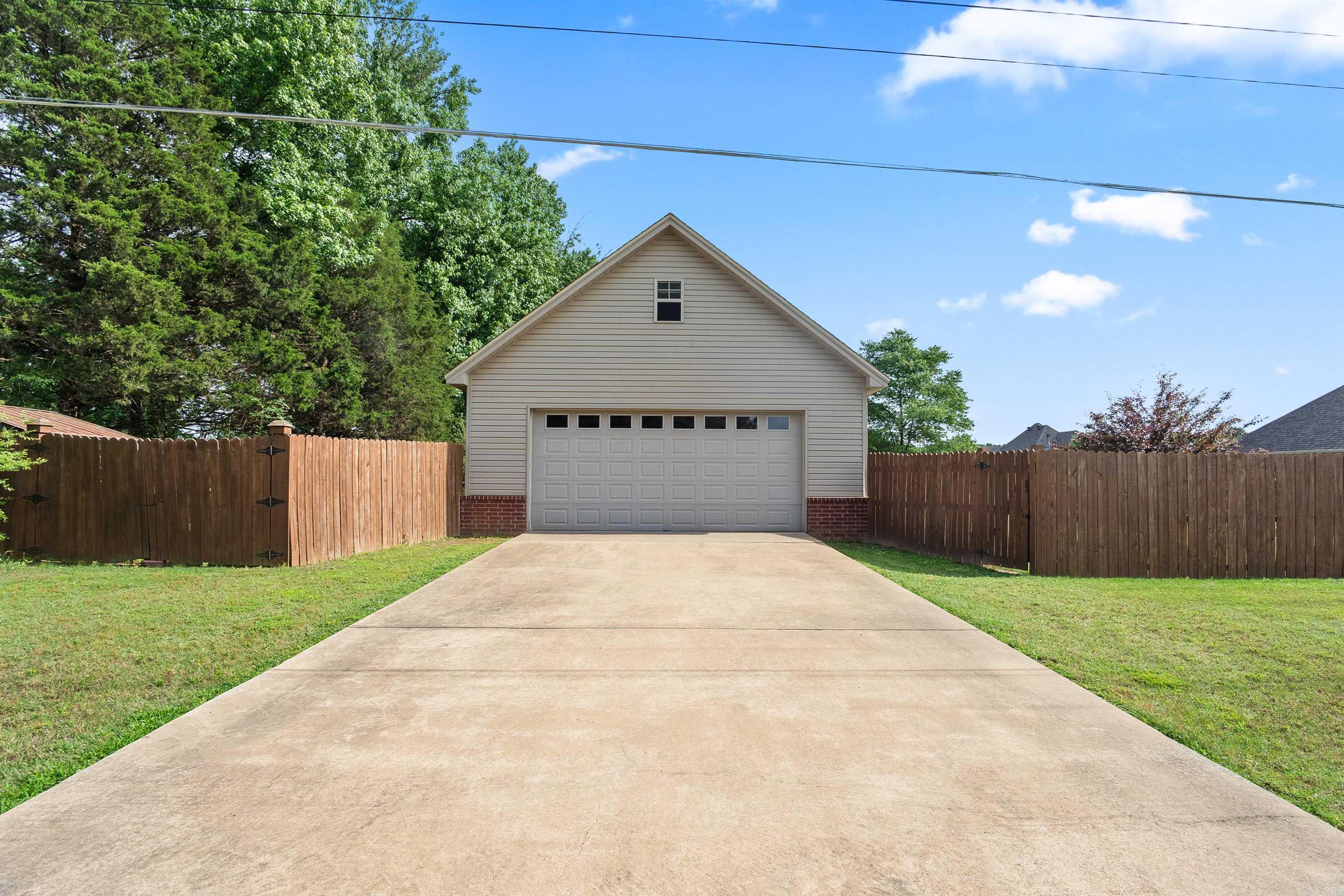 CORNERSTONE EST - Residential