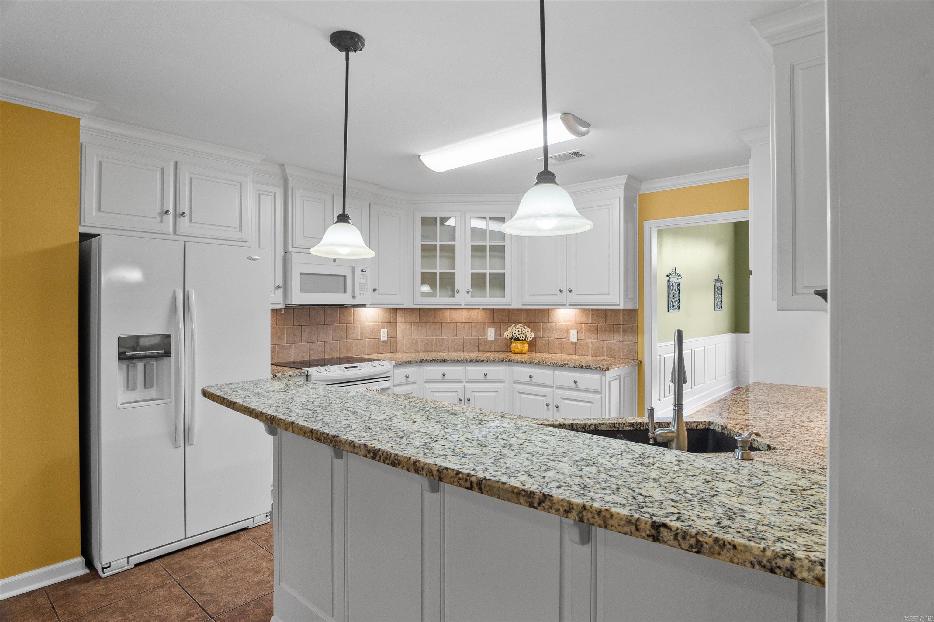 CORNERSTONE EST - Residential