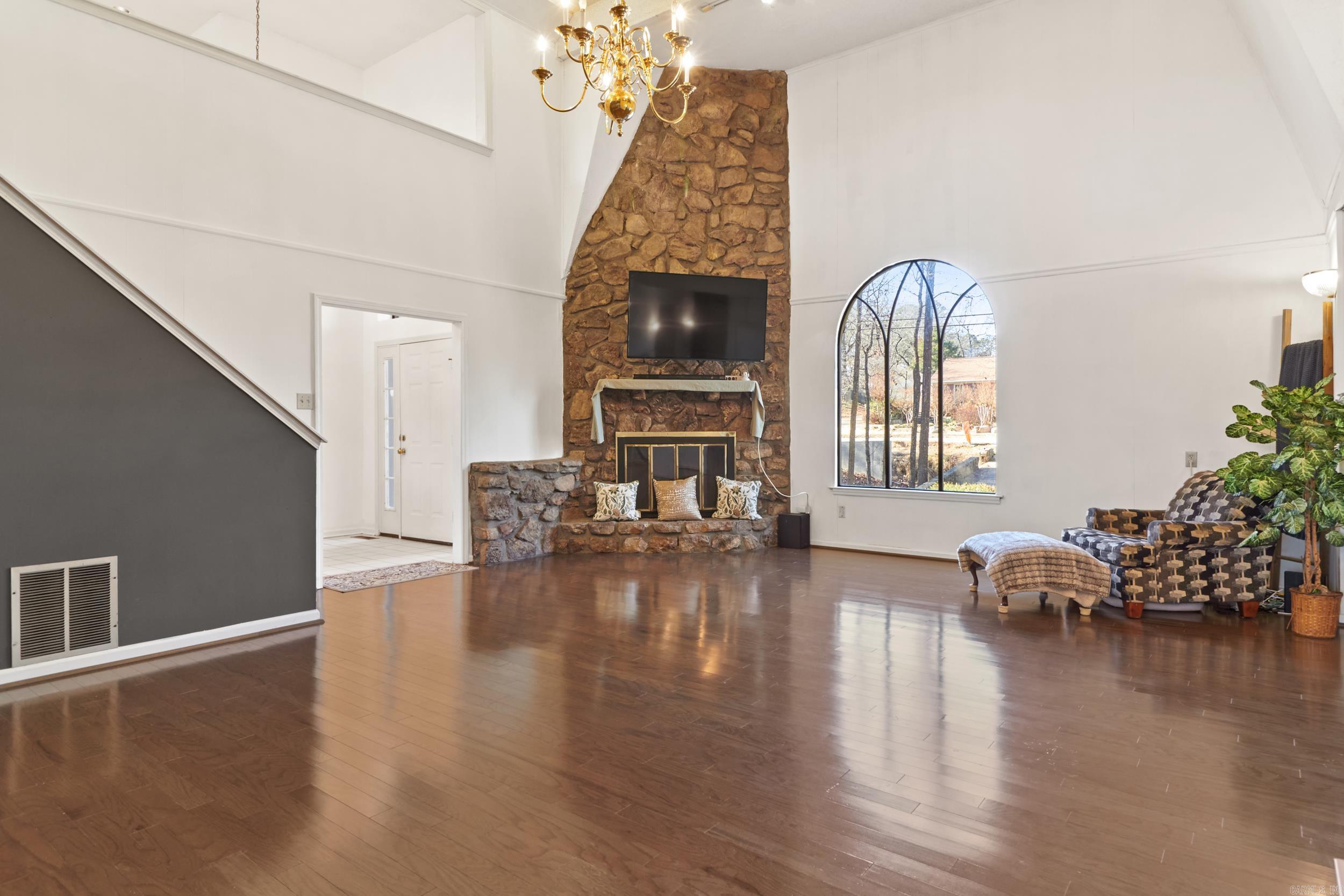 PLEASANT VALLEY - Residential