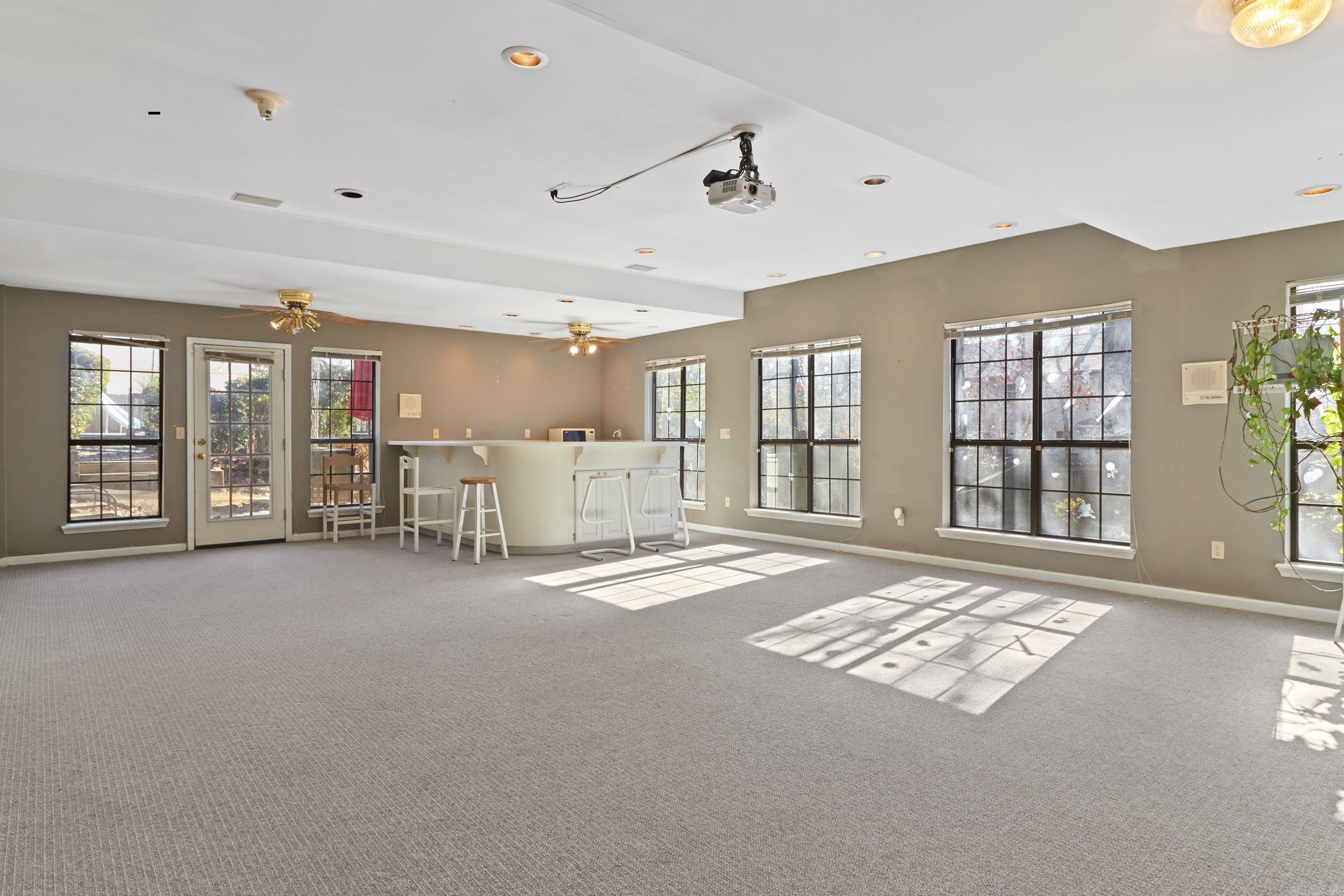 PLEASANT VALLEY - Residential