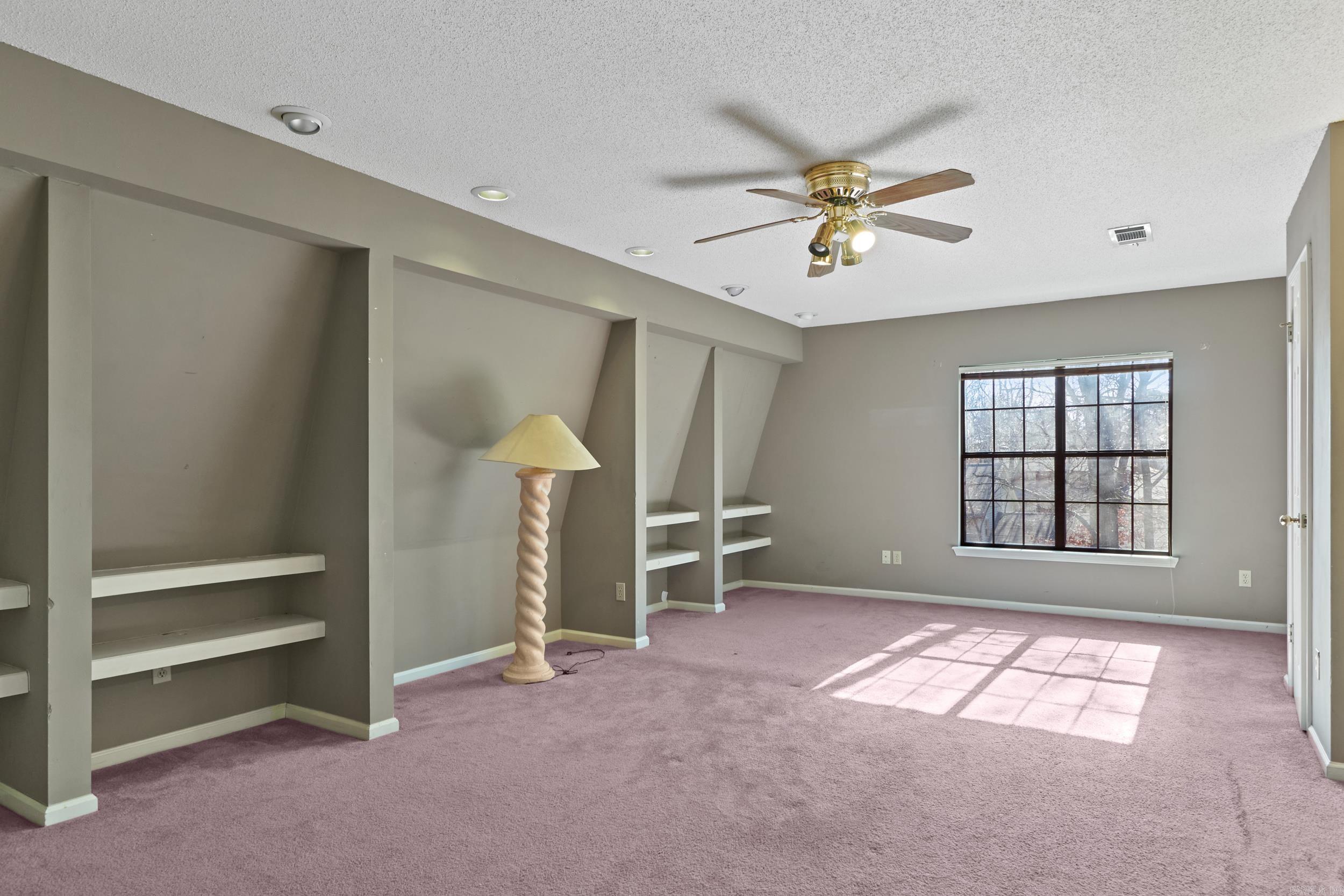 PLEASANT VALLEY - Residential