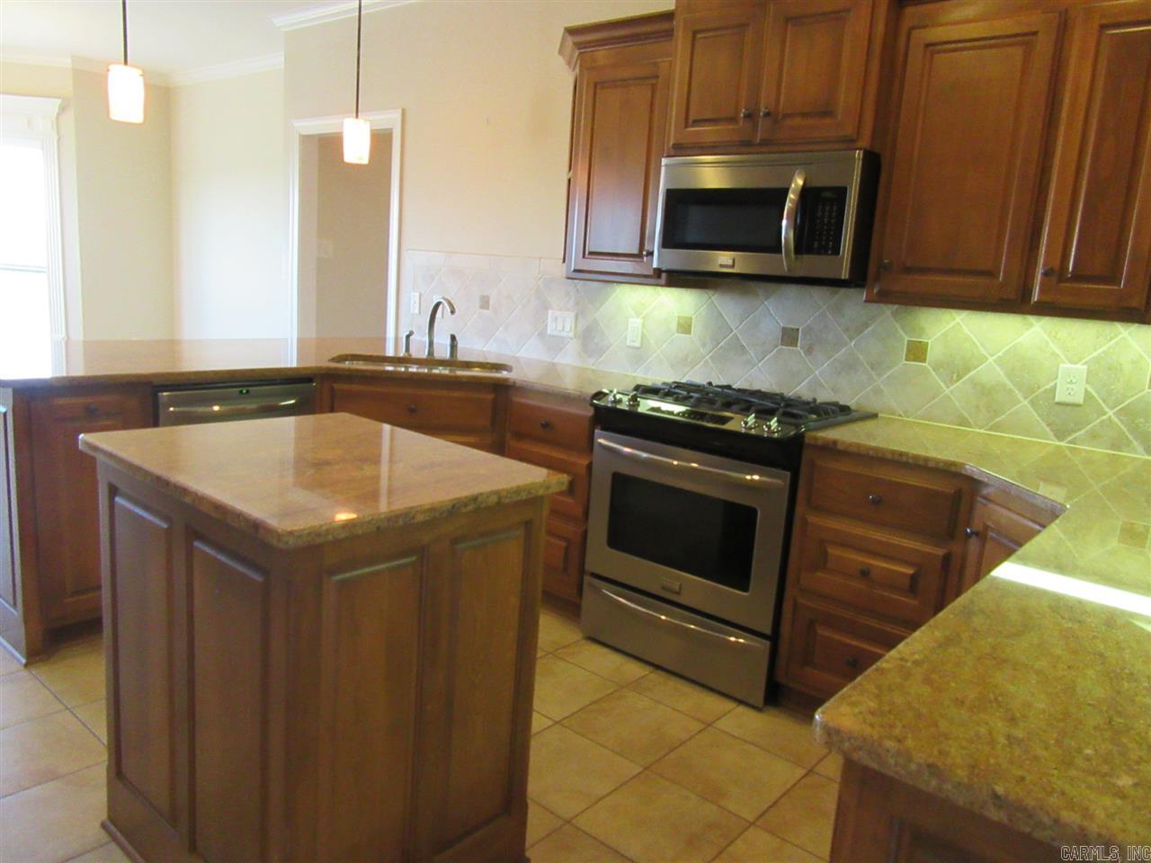 MAJESTIC POINTE - Residential