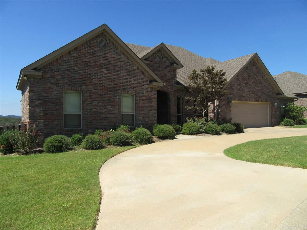 MAJESTIC POINTE - Residential