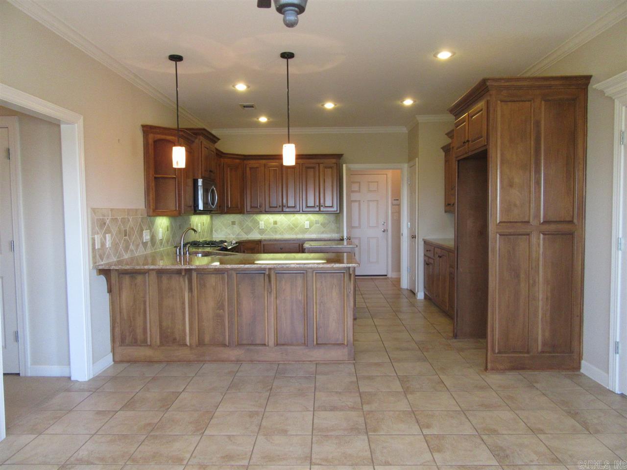 MAJESTIC POINTE - Residential