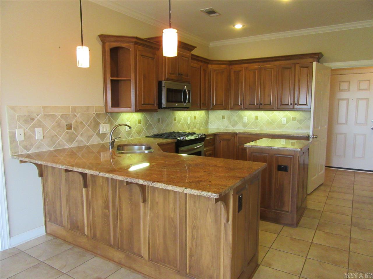 MAJESTIC POINTE - Residential