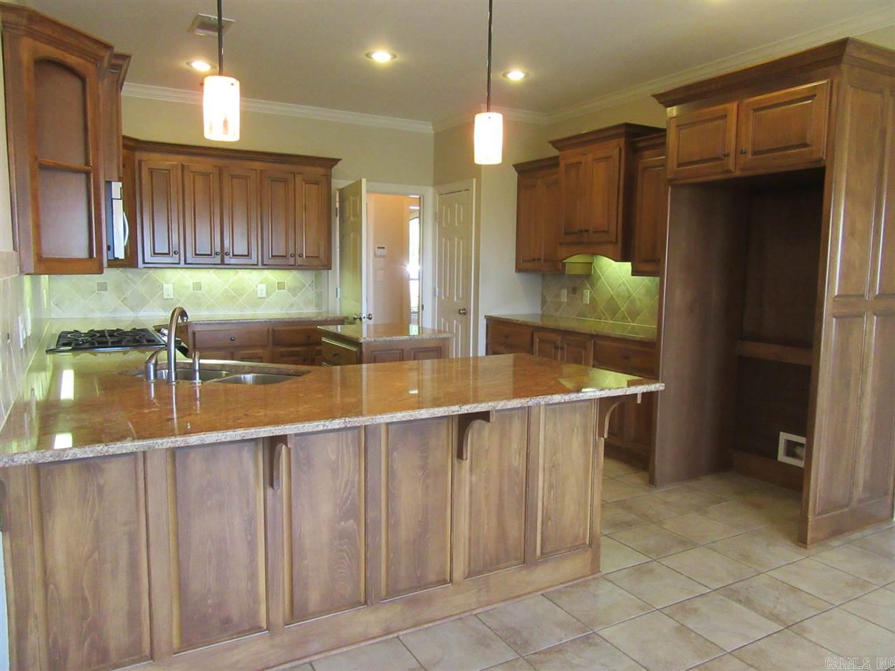 MAJESTIC POINTE - Residential