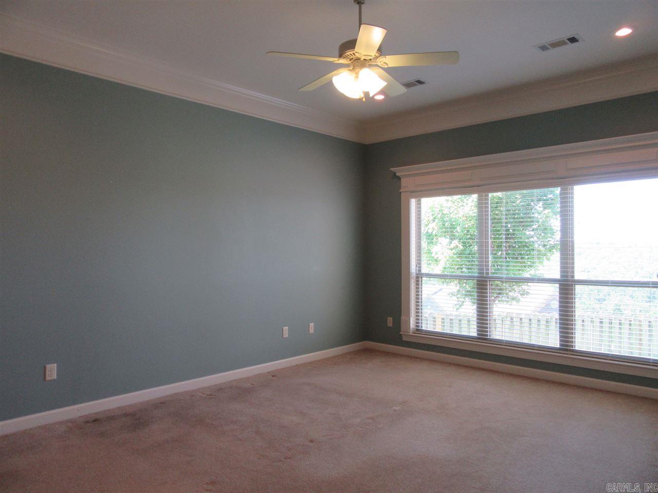 MAJESTIC POINTE - Residential