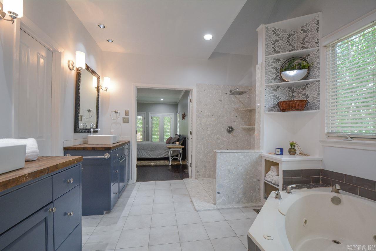 CHENAL VALLEY BASCOM PLACE - Residential