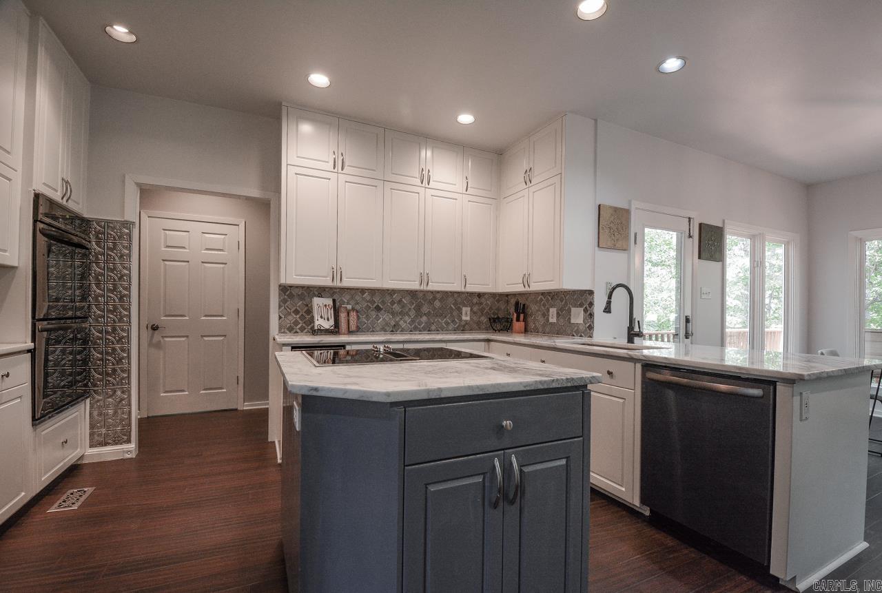 CHENAL VALLEY BASCOM PLACE - Residential