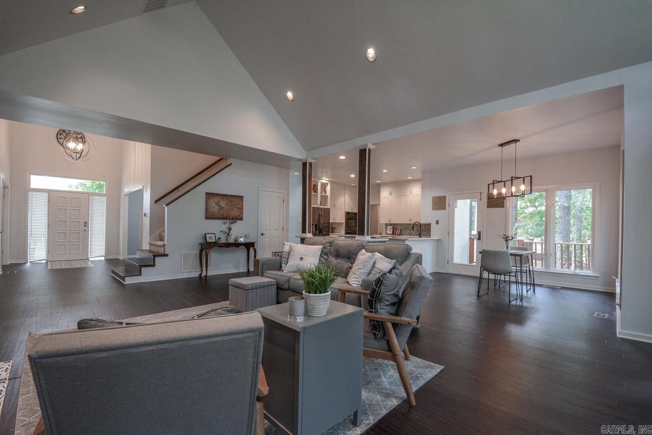 CHENAL VALLEY BASCOM PLACE - Residential