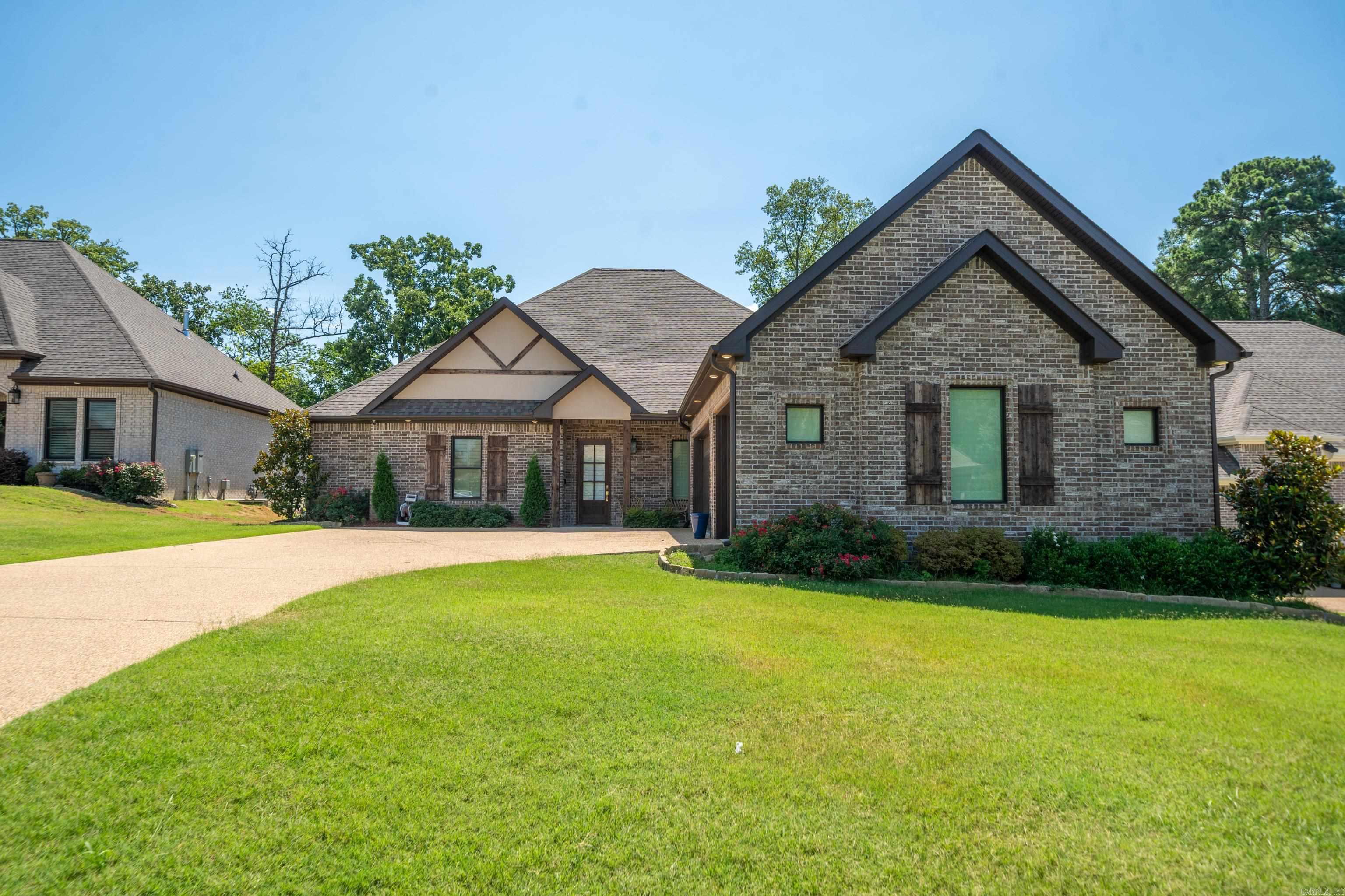 ARLINGTON PARK - Residential