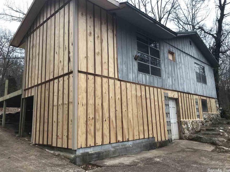 Undergoing Remodel. Perspective Available Date Feb 15. 2 Bedroom 2 Bath all electric home. New central heat pump HVAC. Large living/dining area. New washer/dryer hookups.  Workshop in basement with outside access.  Seasonal view of Lake Sequoyah.  Each adult is required to complete an application.  Pest control is $20/month (added to rent) and Renter's or Liab Insurance also required.