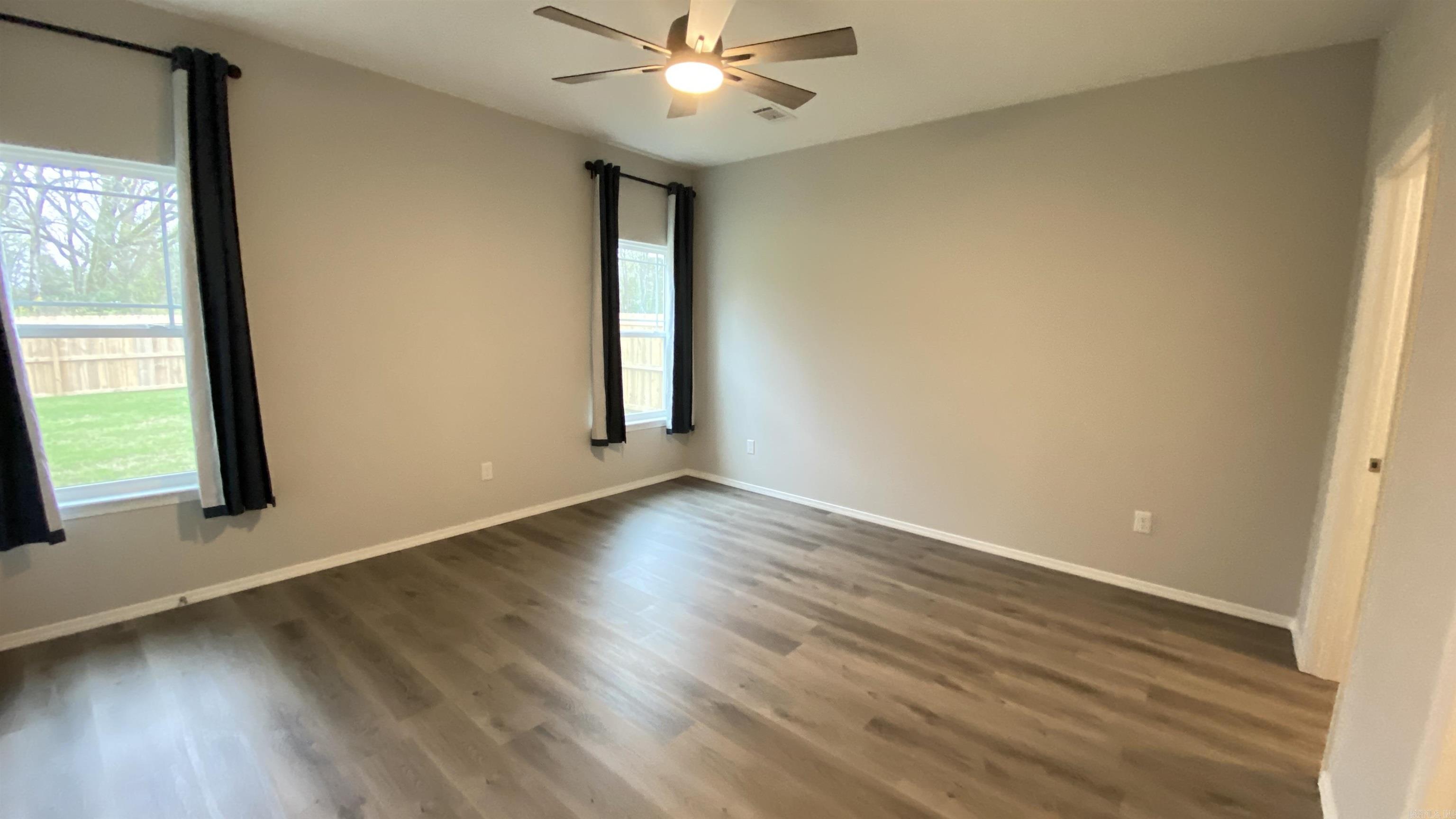 THE VILLAGES AT MAGNOLIA LANE - Residential