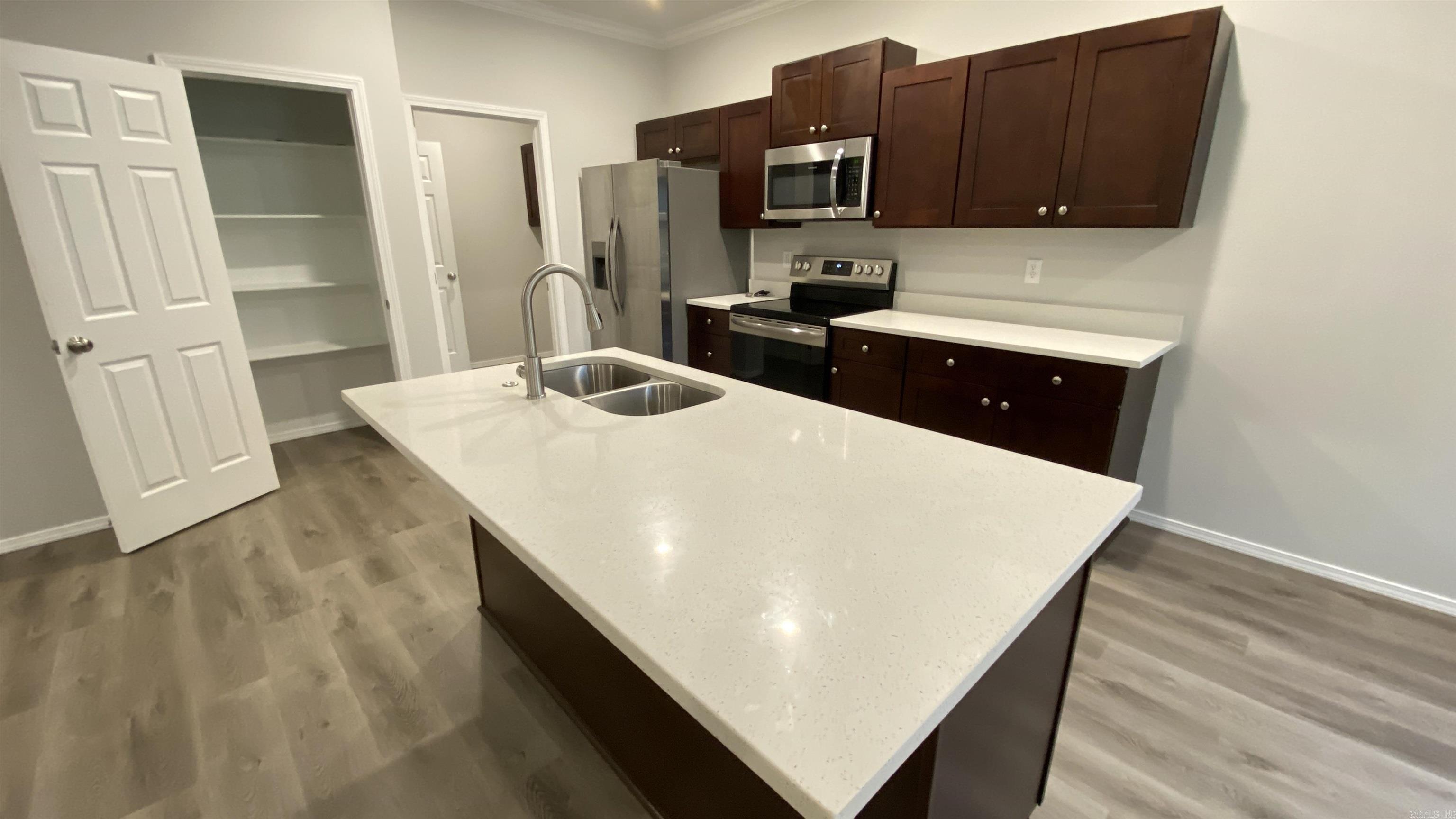 THE VILLAGES AT MAGNOLIA LANE - Residential