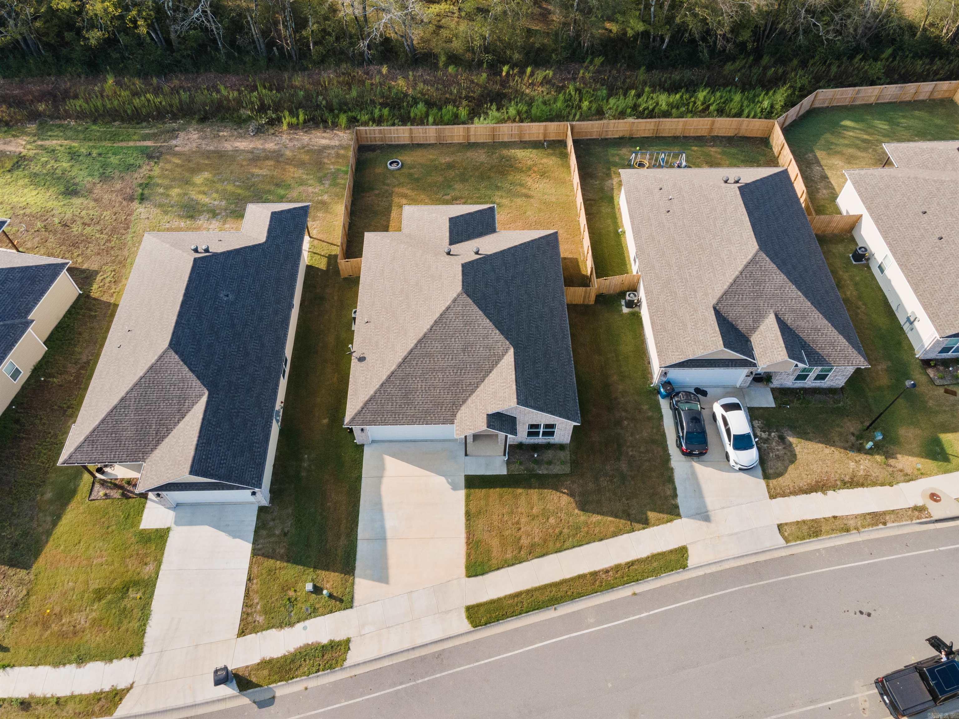 THE VILLAGES AT MAGNOLIA LANE - Residential