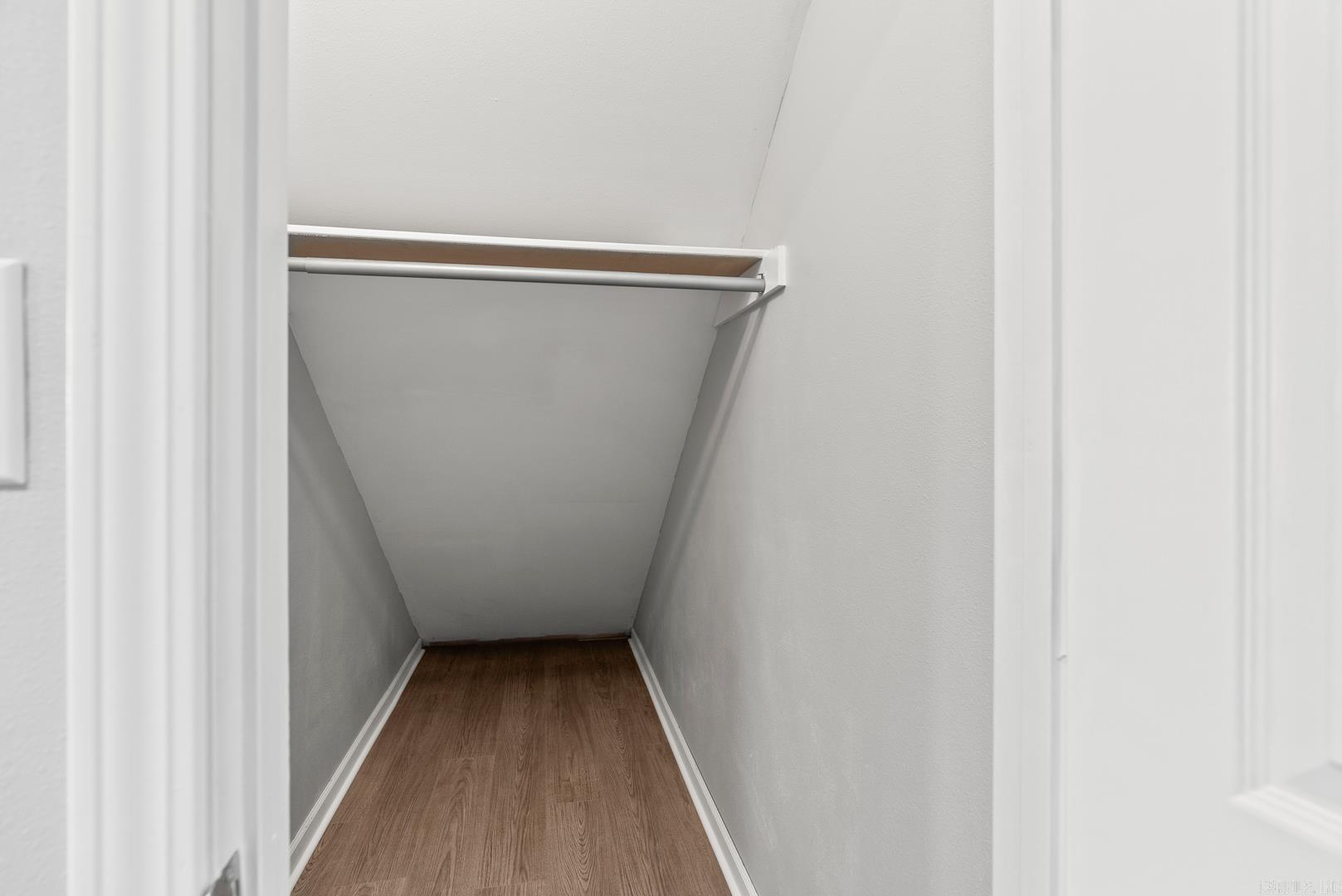 MILL CREEK EST - Residential