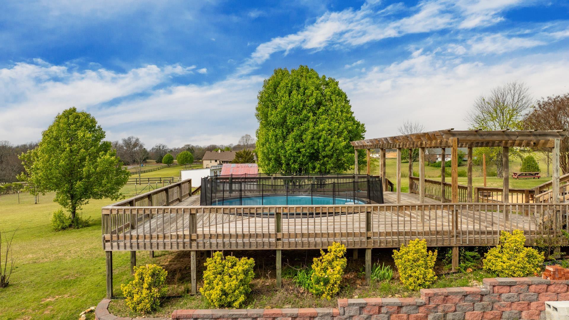 MILL CREEK EST - Residential