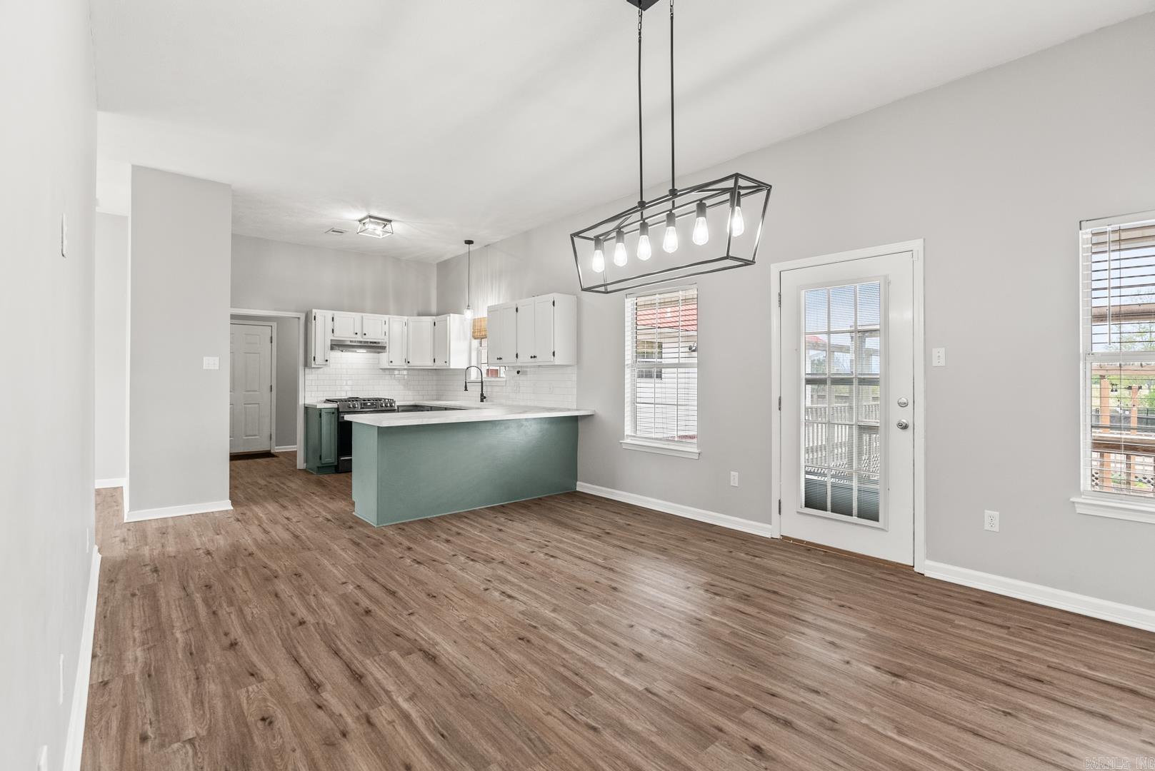 MILL CREEK EST - Residential