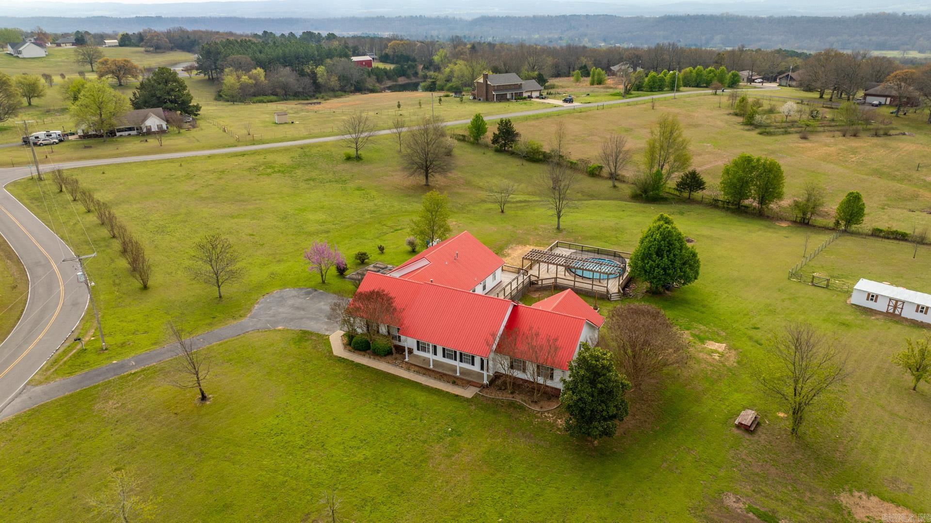 MILL CREEK EST - Residential