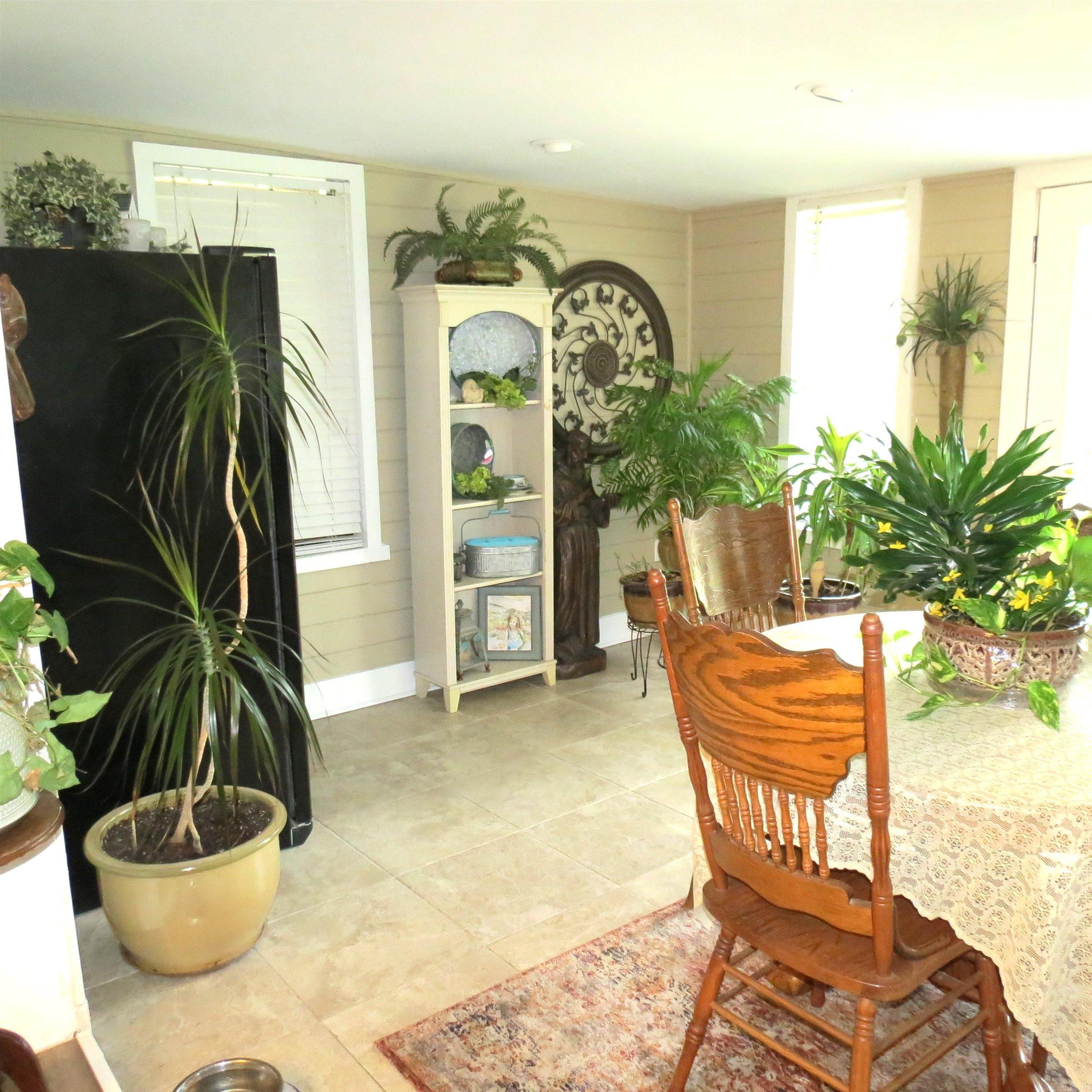 OAK LAWN ESTATES - Residential