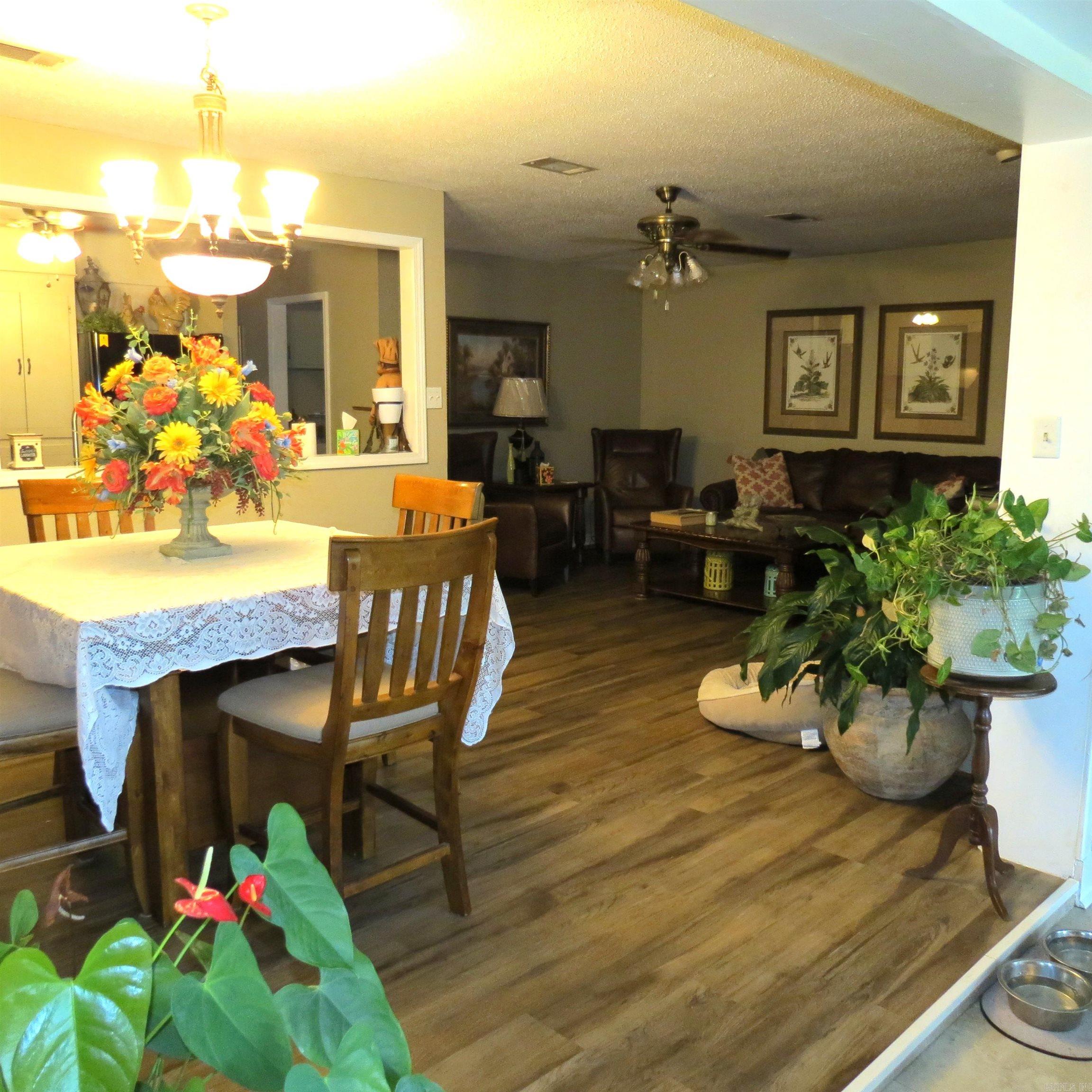 OAK LAWN ESTATES - Residential