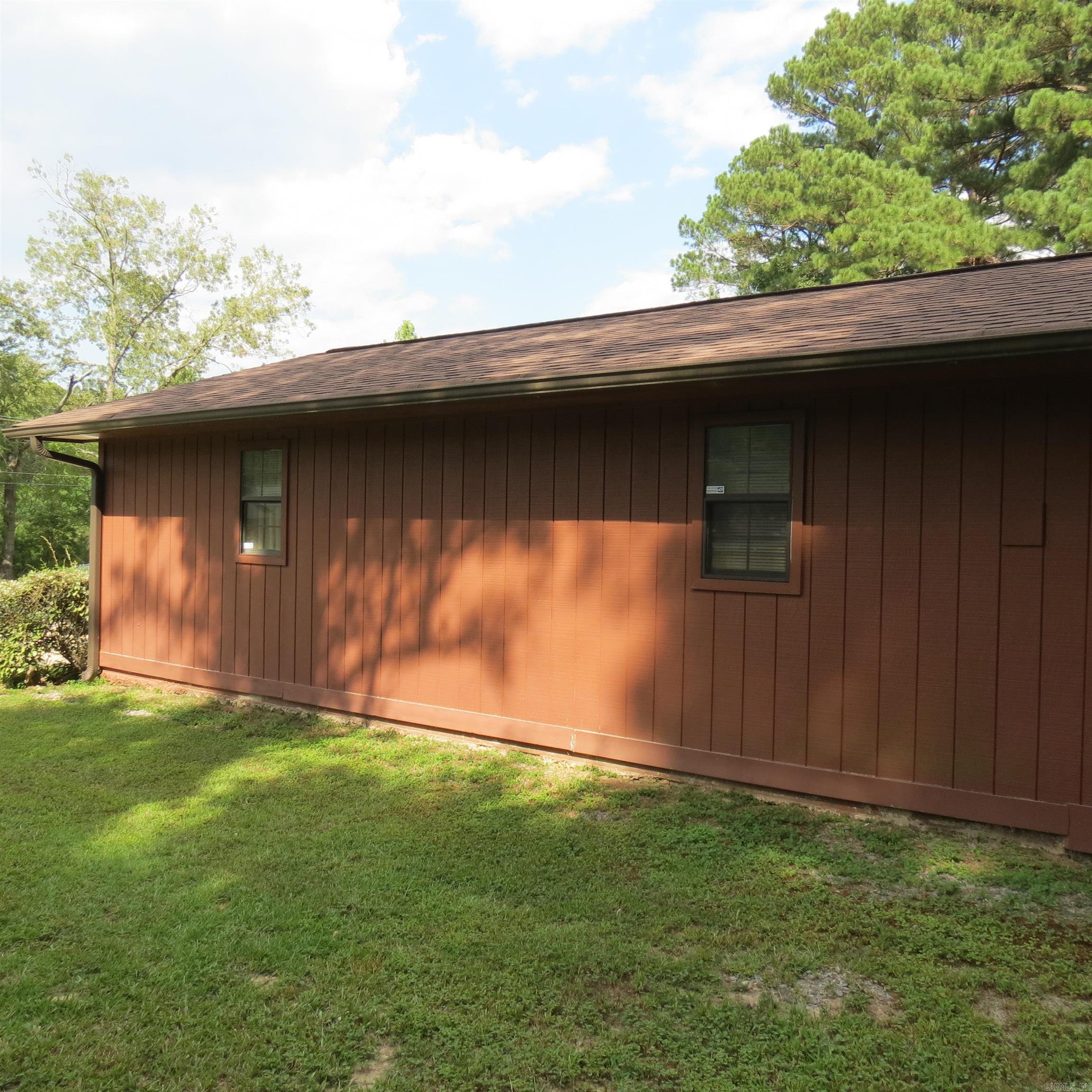OAK LAWN ESTATES - Residential