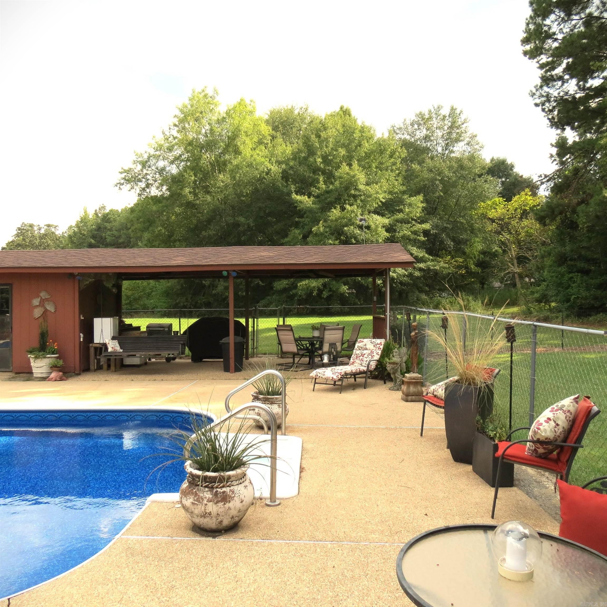 OAK LAWN ESTATES - Residential