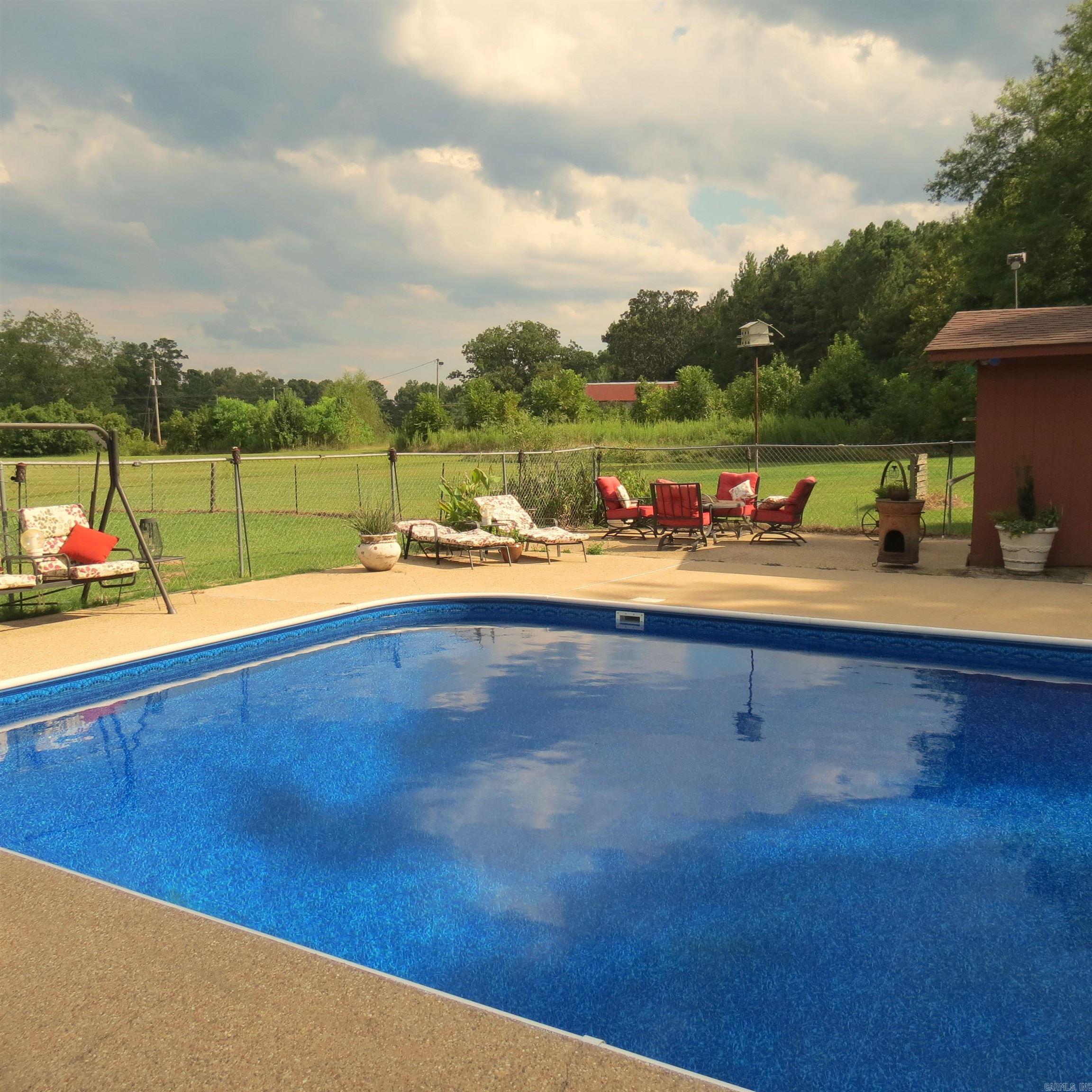 OAK LAWN ESTATES - Residential