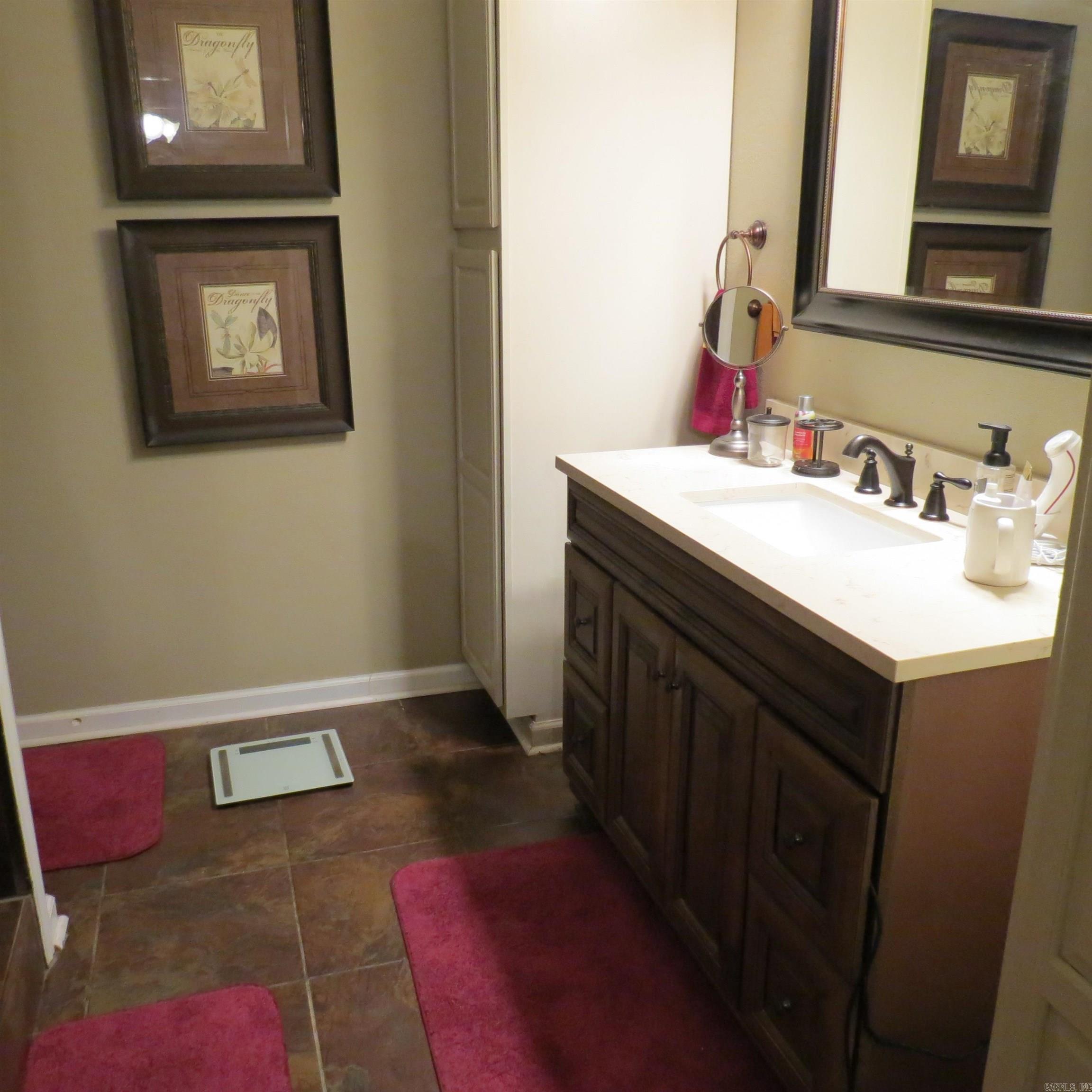 OAK LAWN ESTATES - Residential
