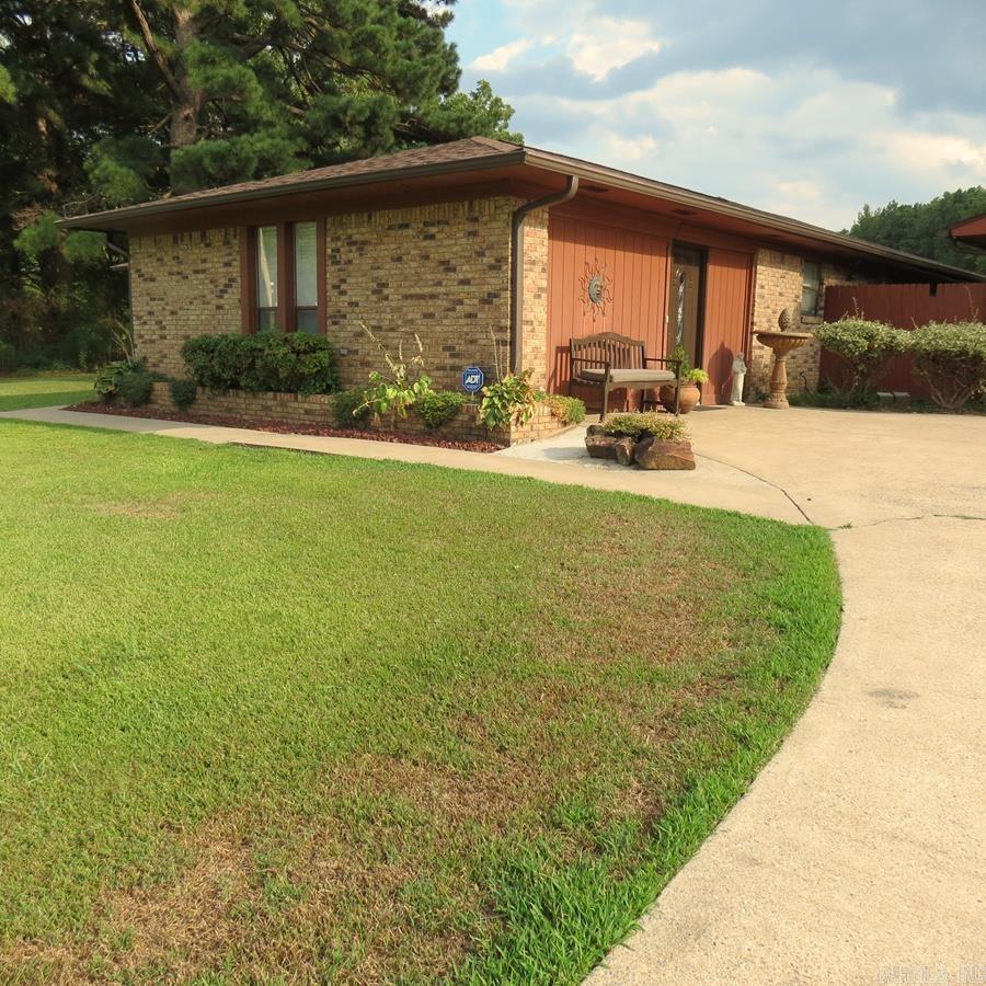 OAK LAWN ESTATES - Residential