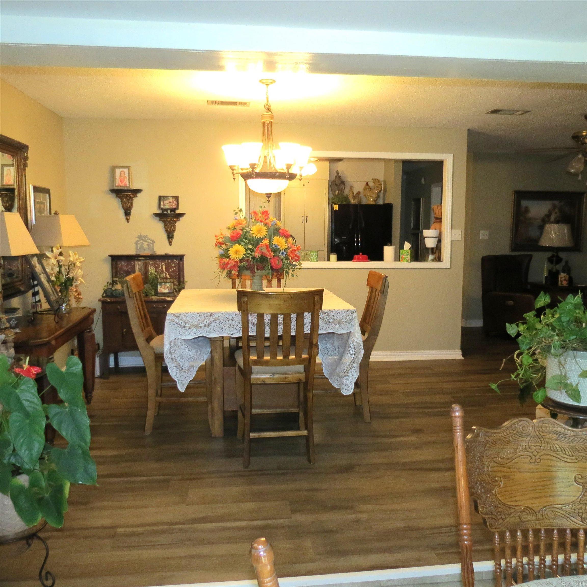OAK LAWN ESTATES - Residential