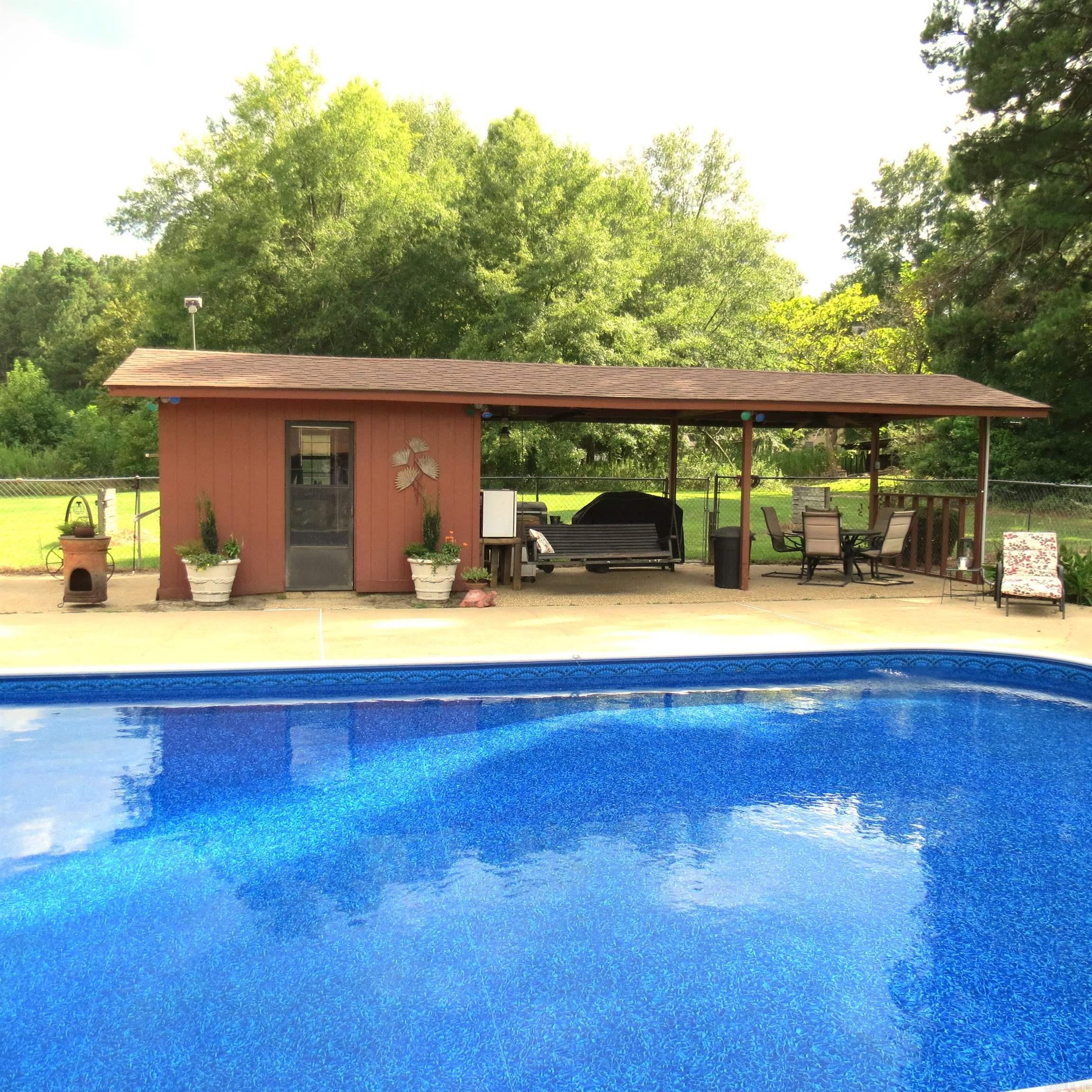 OAK LAWN ESTATES - Residential