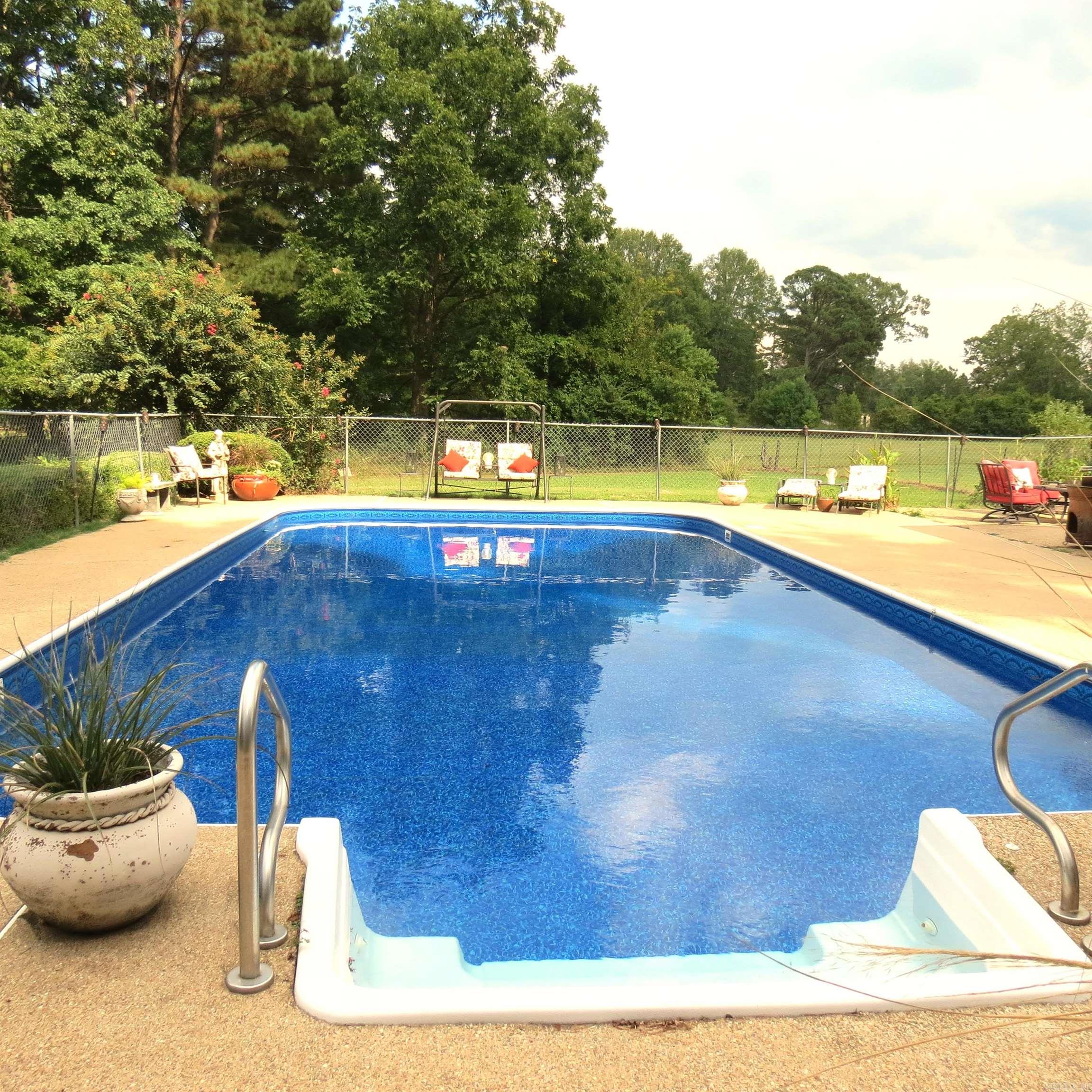 OAK LAWN ESTATES - Residential