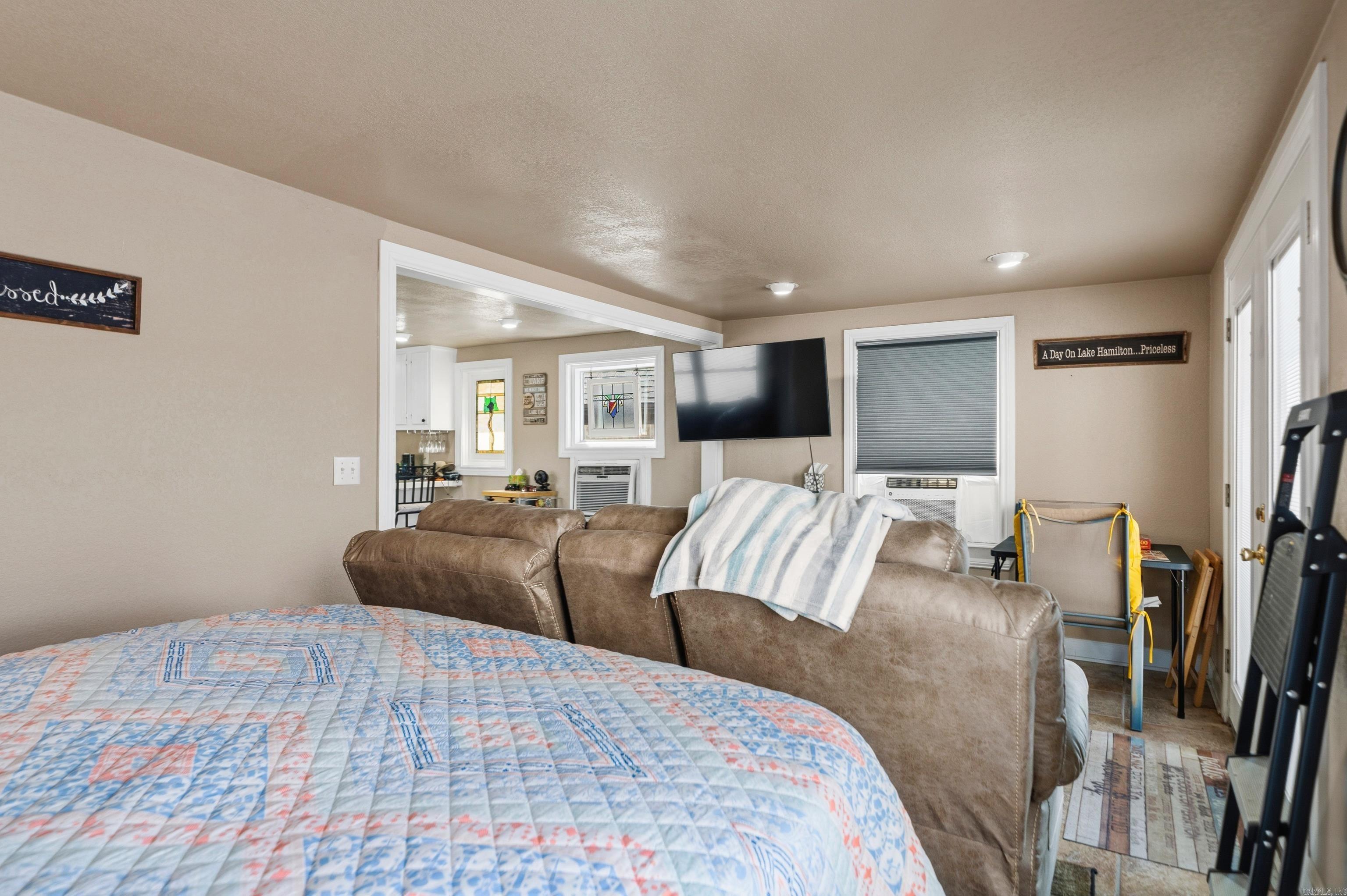 LAKELAND LODGE HPR - Residential