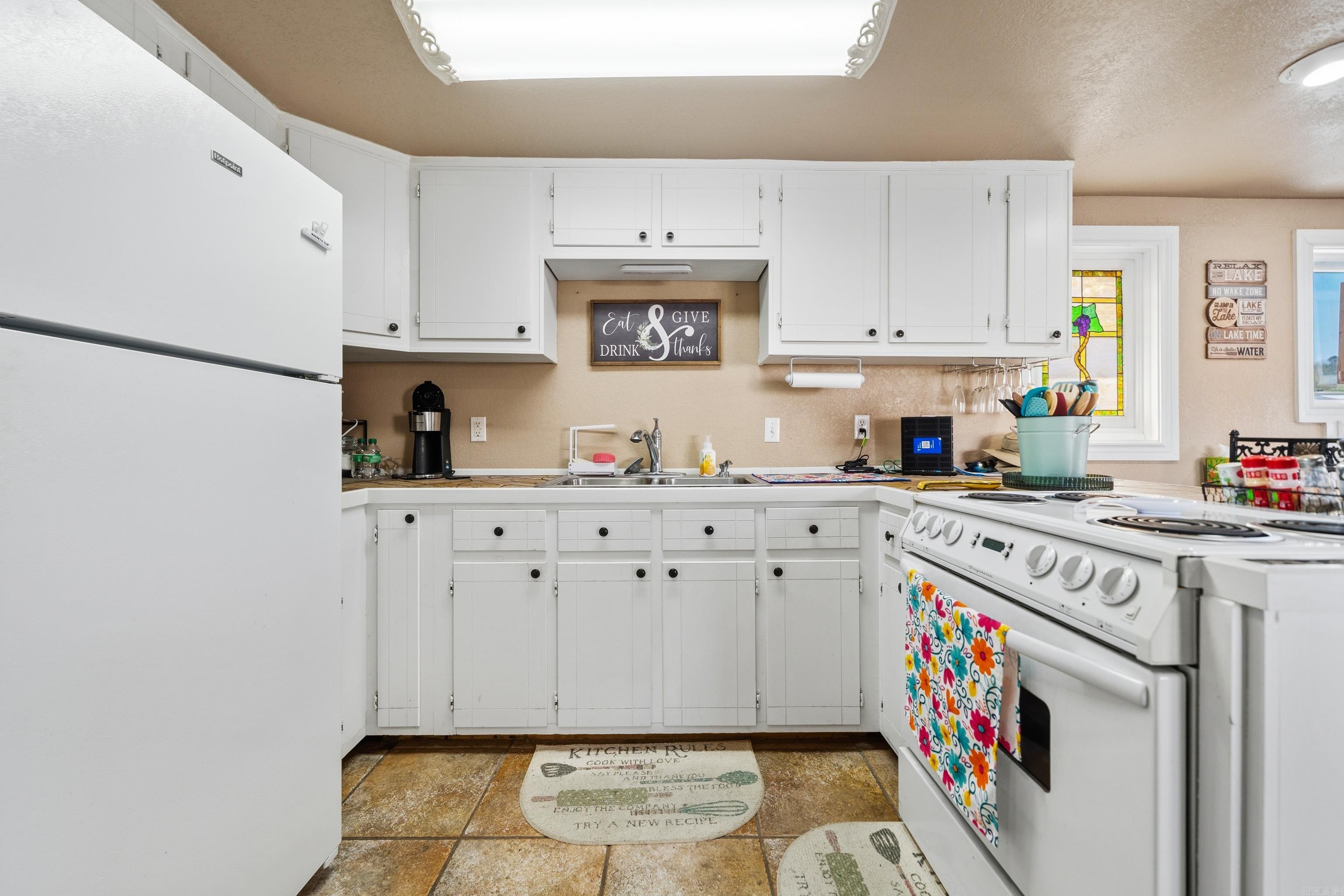 LAKELAND LODGE HPR - Residential