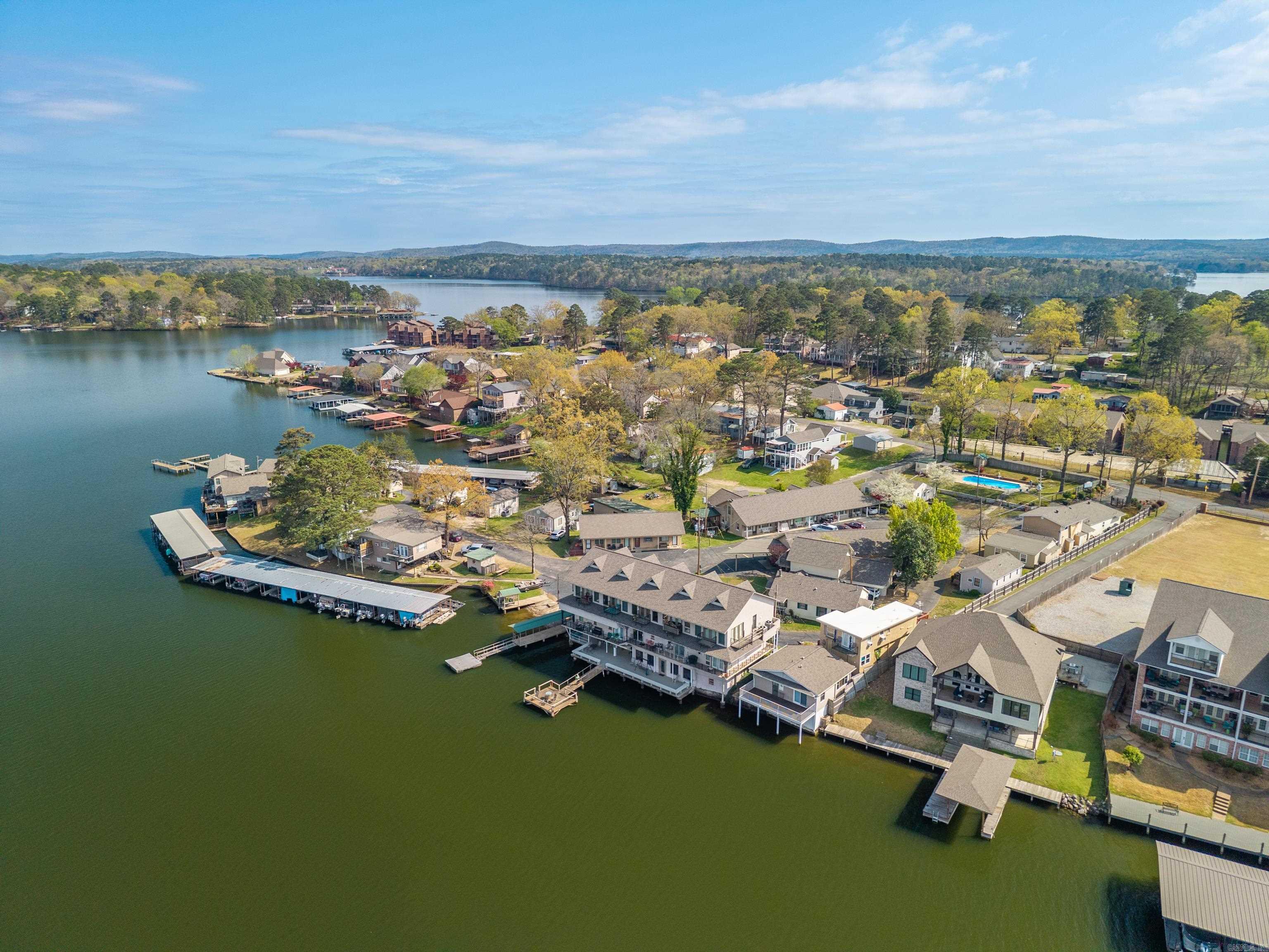 LAKELAND LODGE HPR - Residential