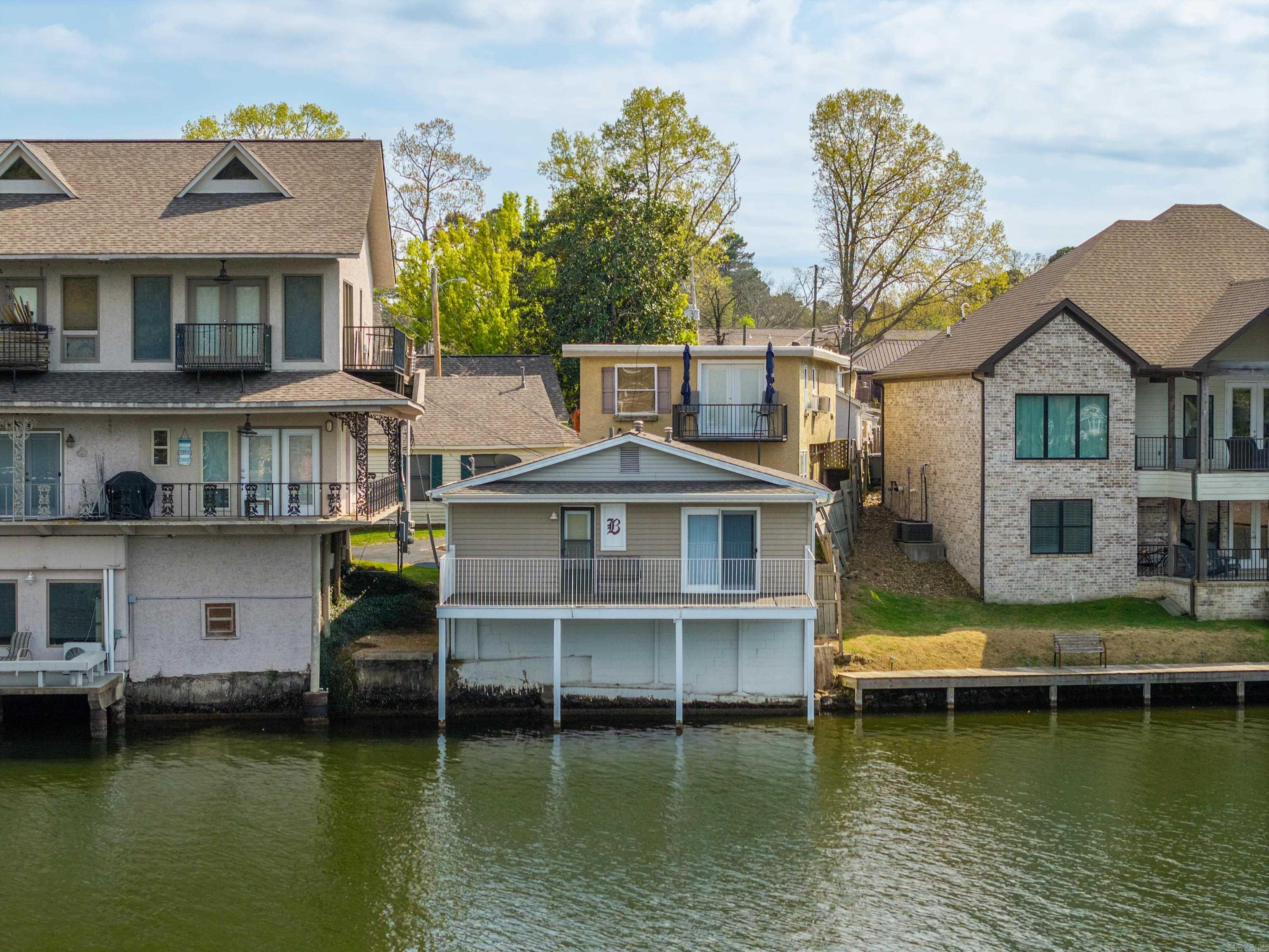 LAKELAND LODGE HPR - Residential