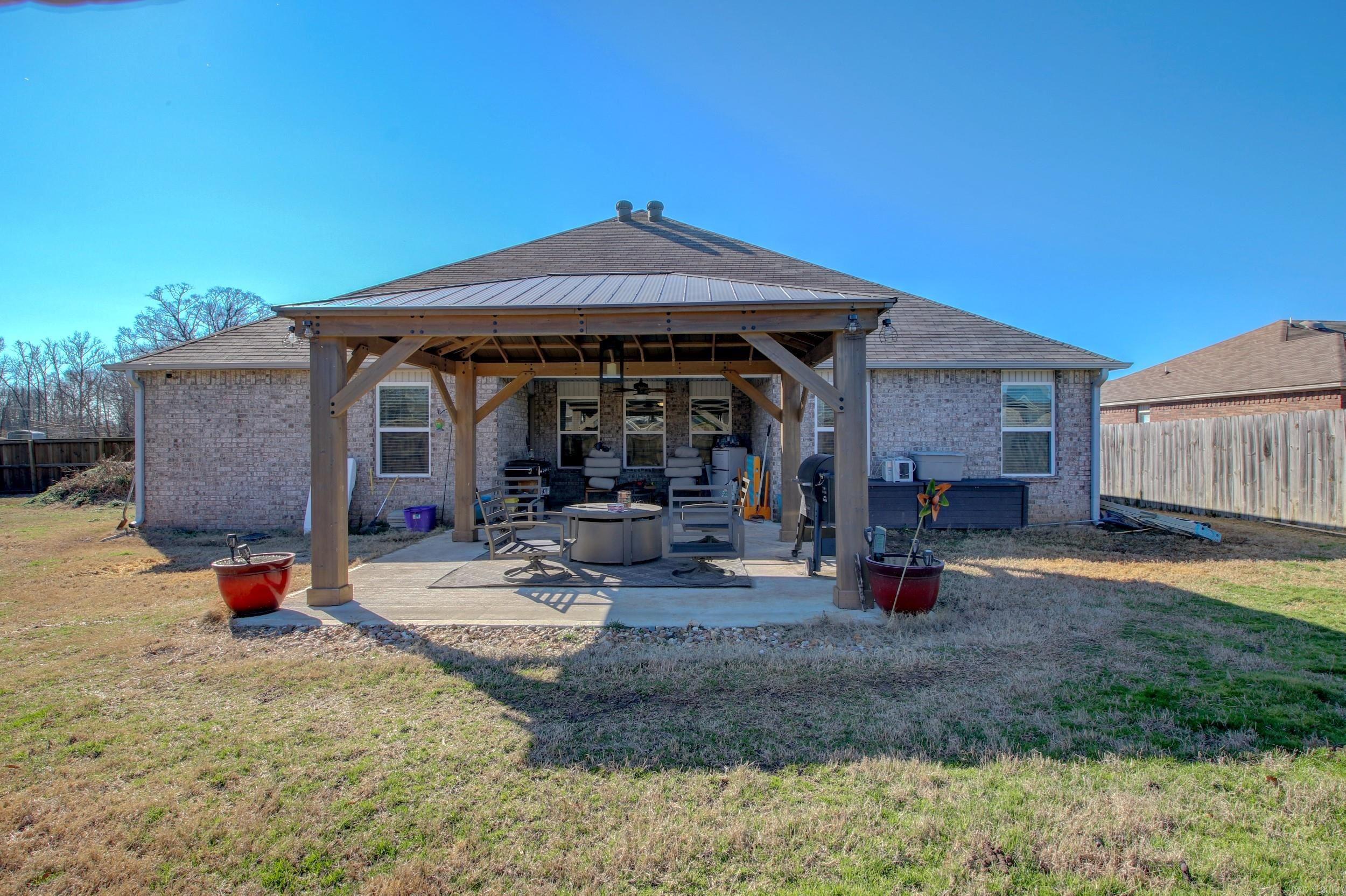 Stonehenge - Residential