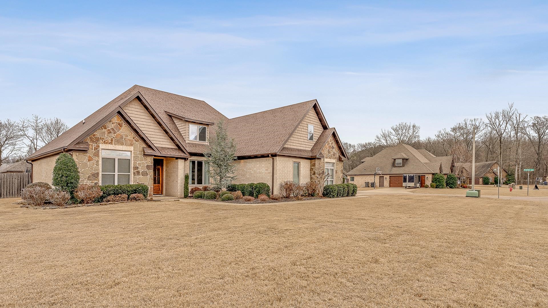 ABIGAIL CROSSING - Residential