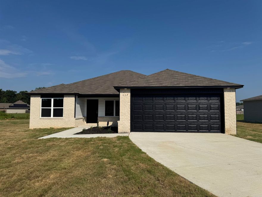 The gorgeous Lowell II plan is rich with curb appeal with its welcoming covered front porch and front yard landscaping. This home features an open floor plan with 3 bedrooms, 2 bathrooms, and an expansive living area. Also enjoy a flexible breakfast/dining area, and a beautiful kitchen fully equipped with energy-efficient appliances, ample counterspace, and a sizable pantry for the adventurous home chef. Learn more about this home today! **SEE SHOWING REMARKS & AGENT REMARKS FOR IMPORTANT INFORMATION**  **SEE SHOWING REMARKS & AGENT REMARKS FOR IMPORTANT INFORMATION**