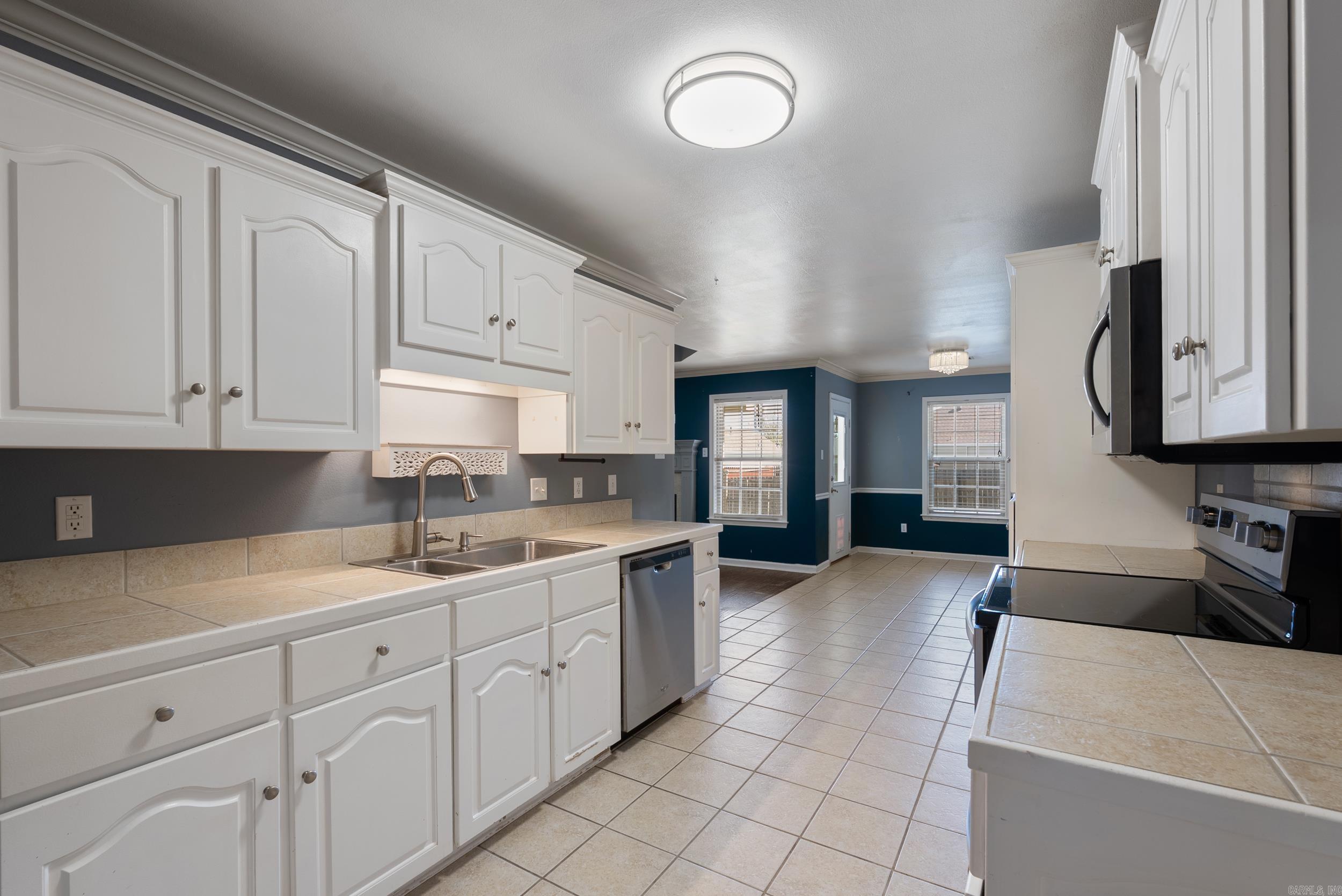 MOON RIDGE ESTATES - Residential