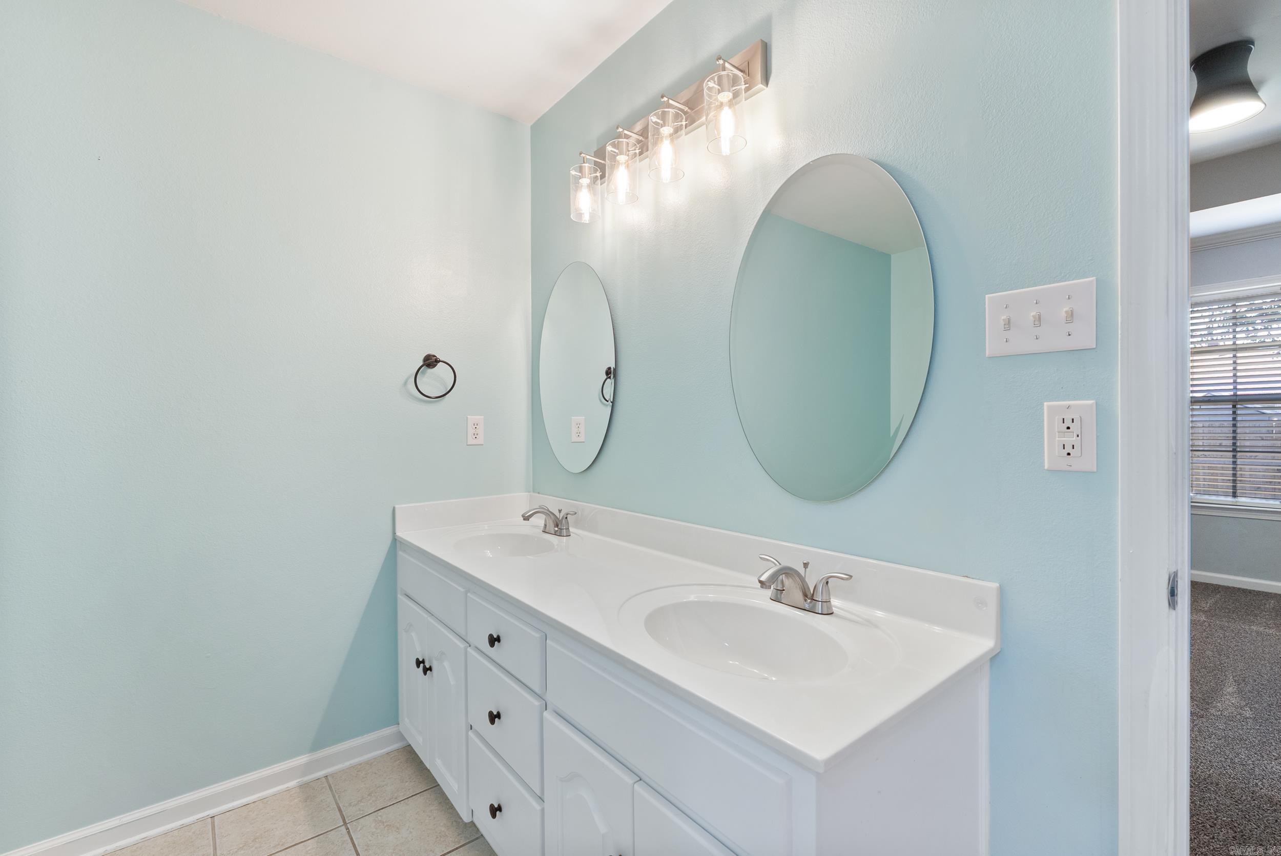 MOON RIDGE ESTATES - Residential