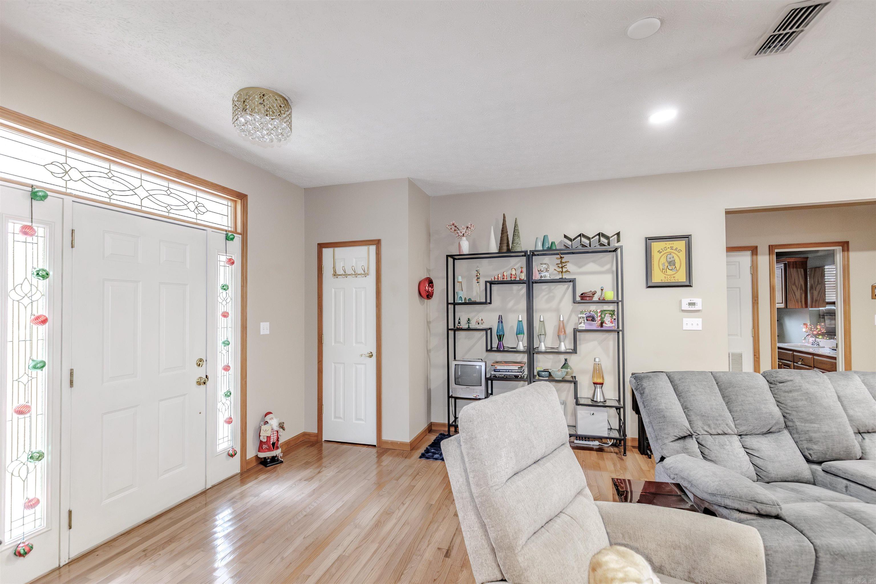 LAKEVIEW ESTATES - Residential