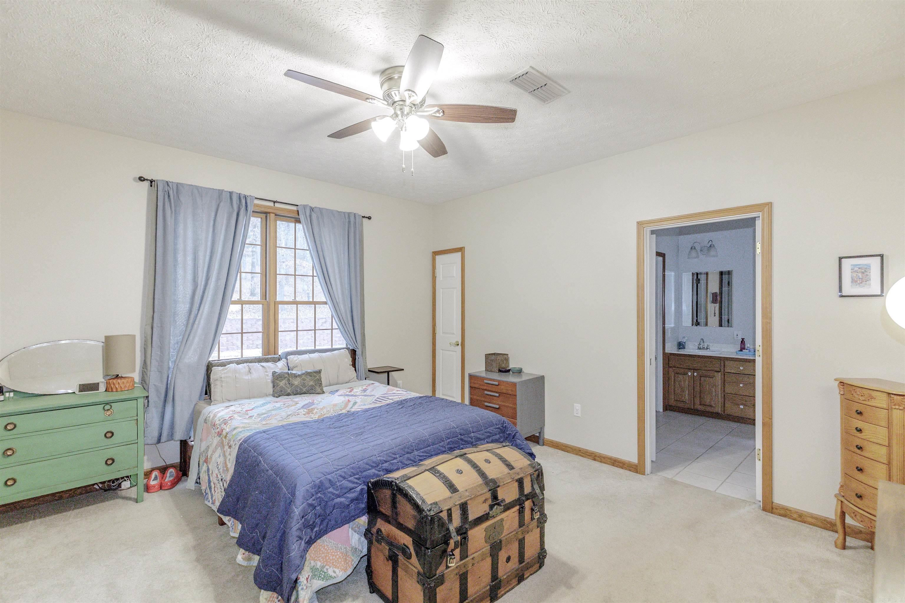 LAKEVIEW ESTATES - Residential