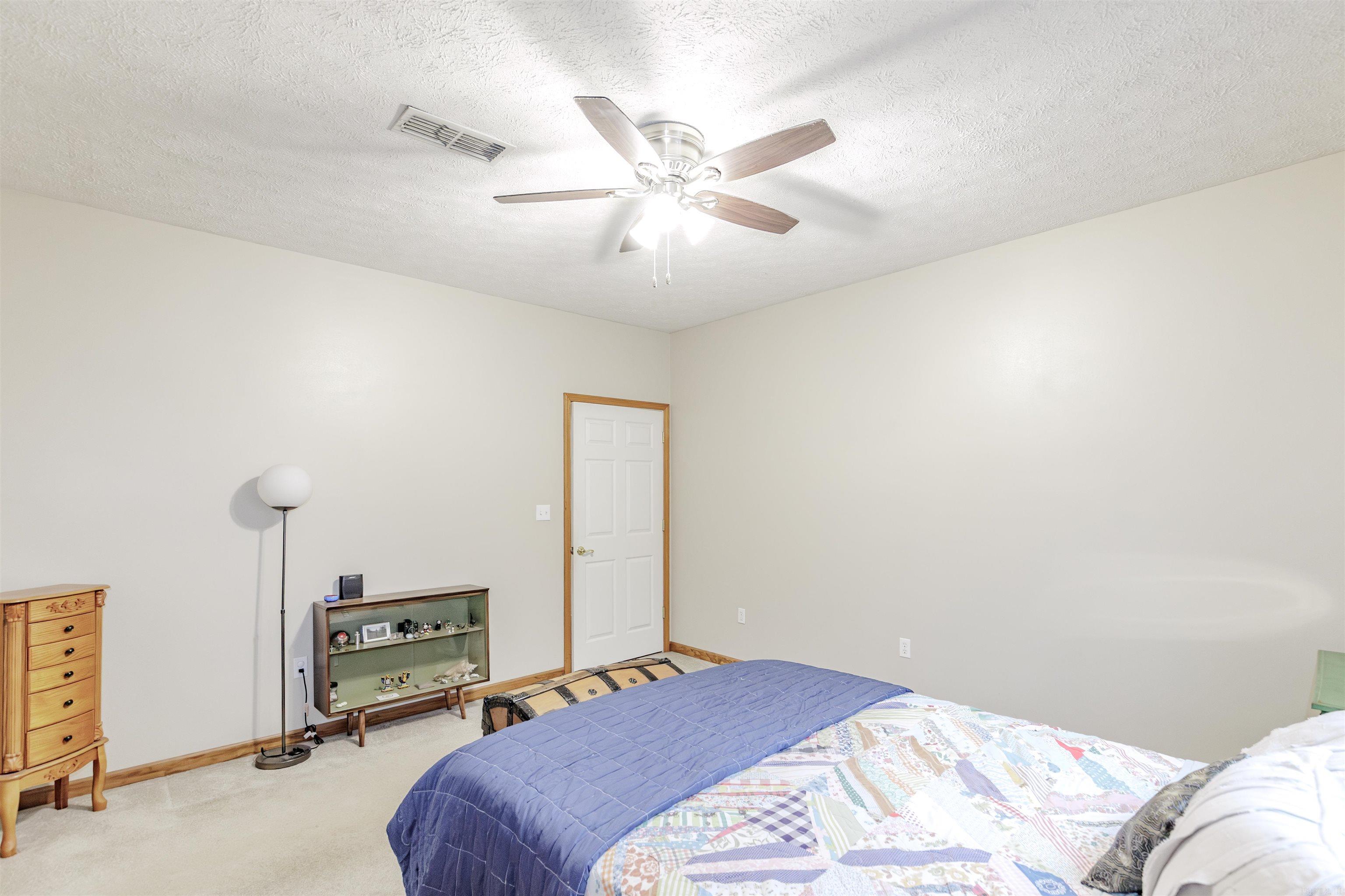 LAKEVIEW ESTATES - Residential