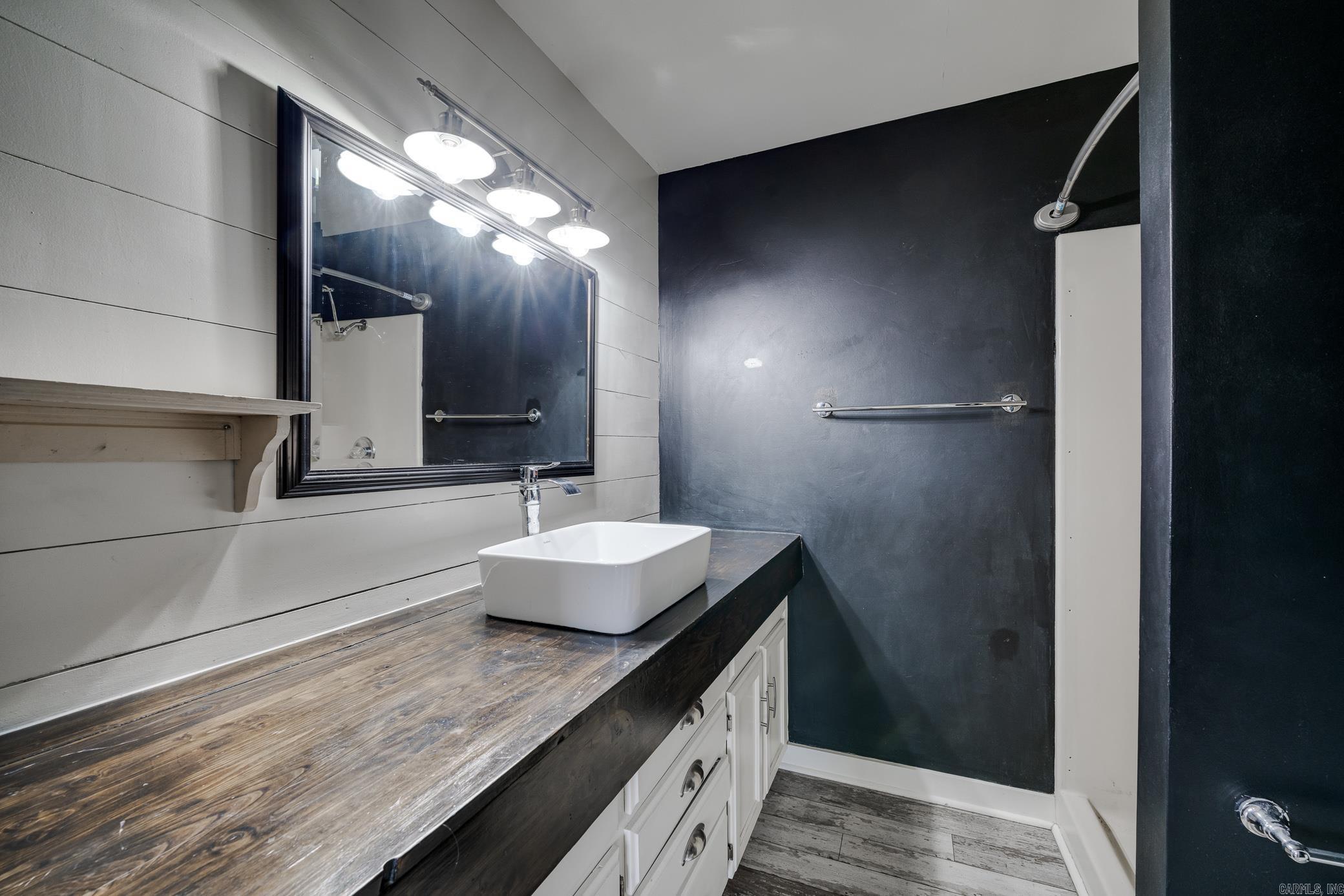 CARRIAGE COURTS - Residential